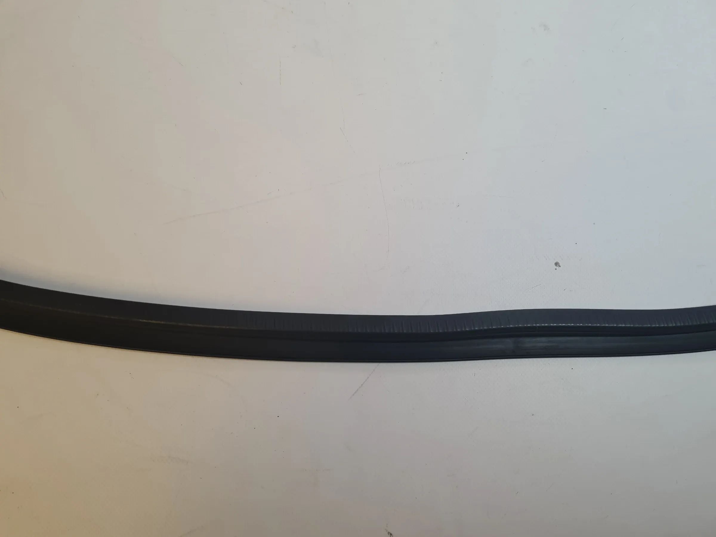 Original Mini One (R50/R53) Dichtung Frontklappe Motorhaube Vorne 1514688