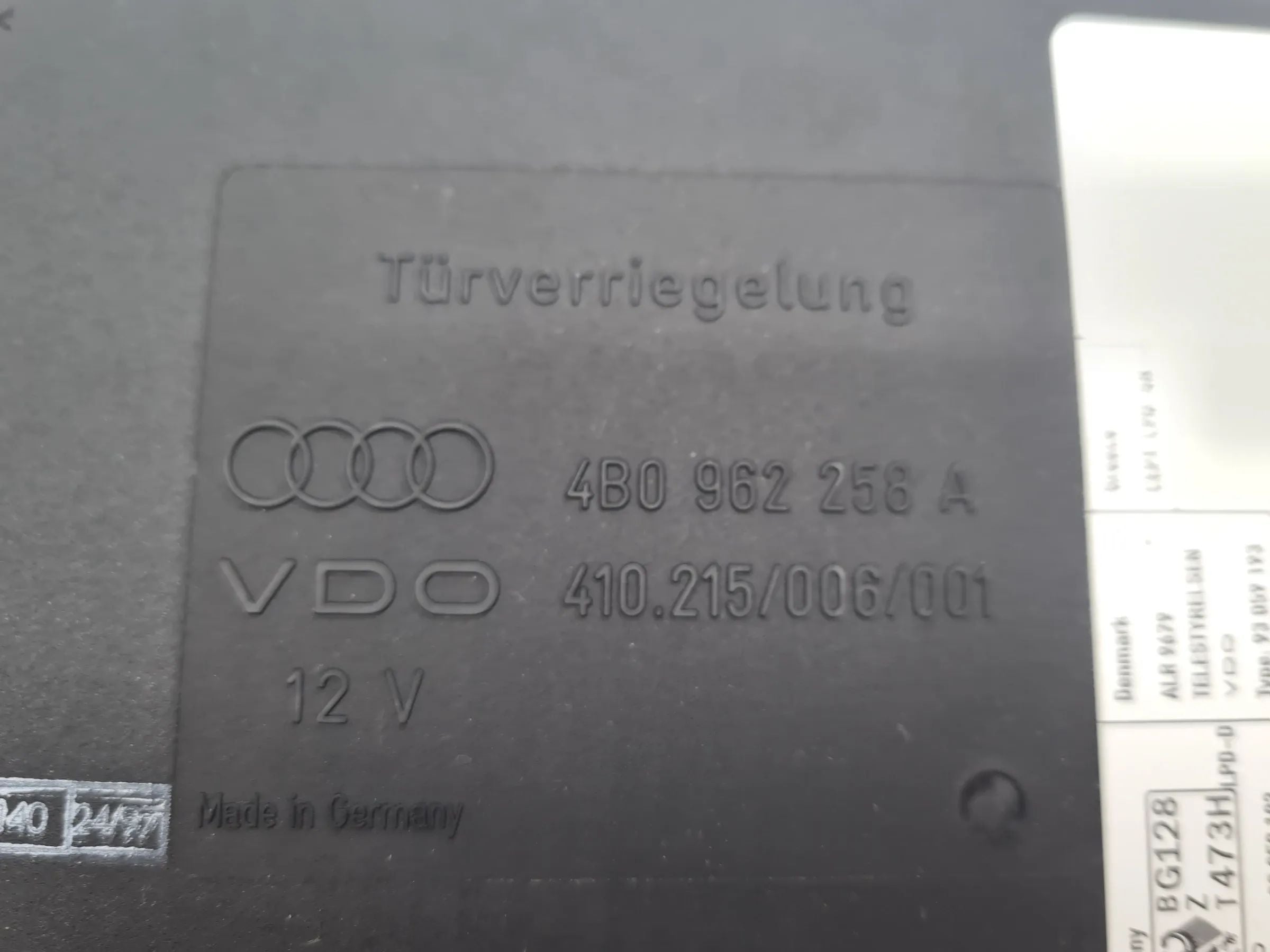Original Audi A6 (4B2/4B4) Komfortsteuergerät Komfortmodul 4B0962258A