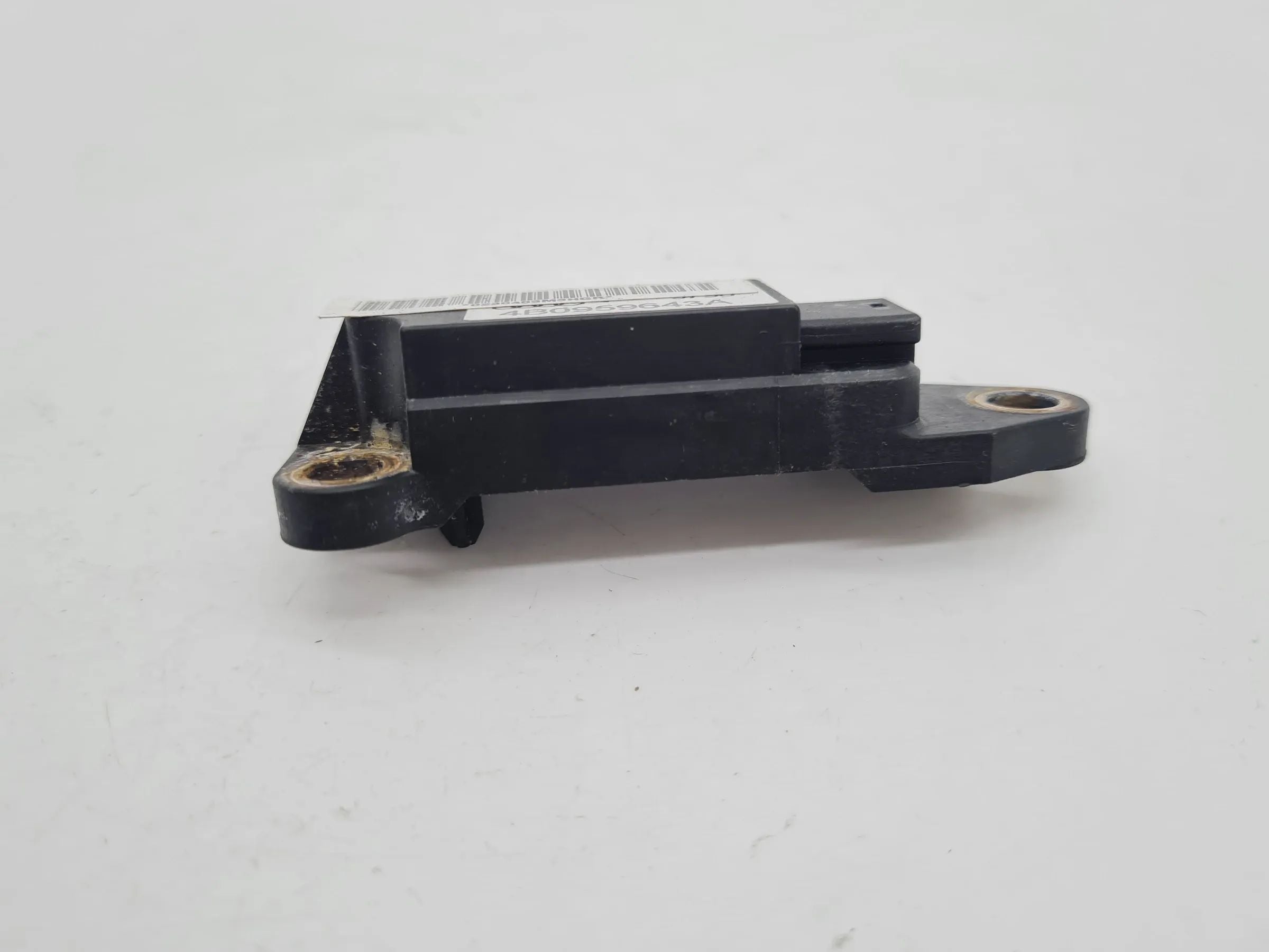 Original Audi A6 (4B2/4B4) Aufprallsensor Crashsensor Airbagsensor 4B0959643A