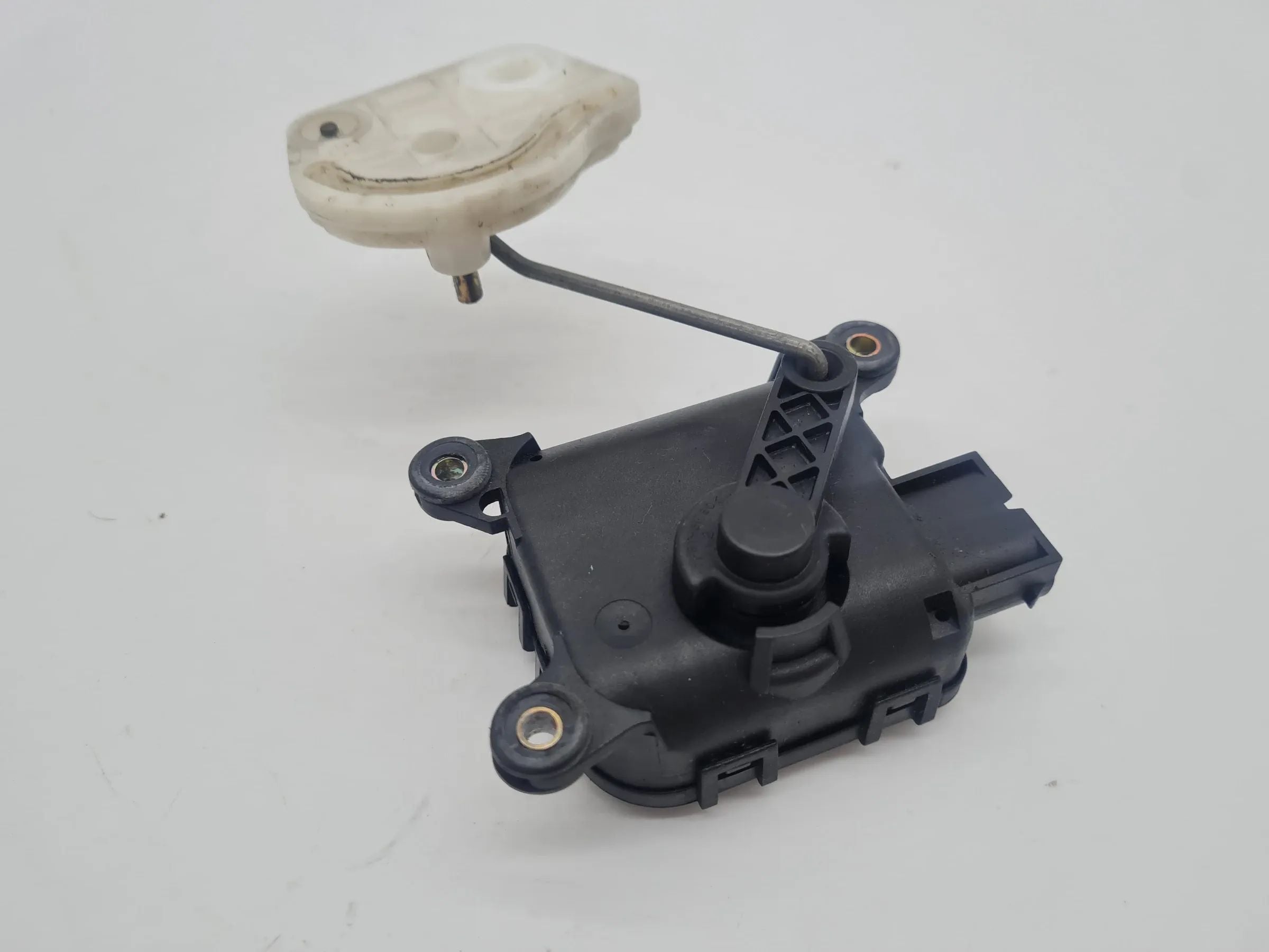 Original Audi A6 (4B2/4B4) Stellmotor Temperaturregelklappe 0132801127