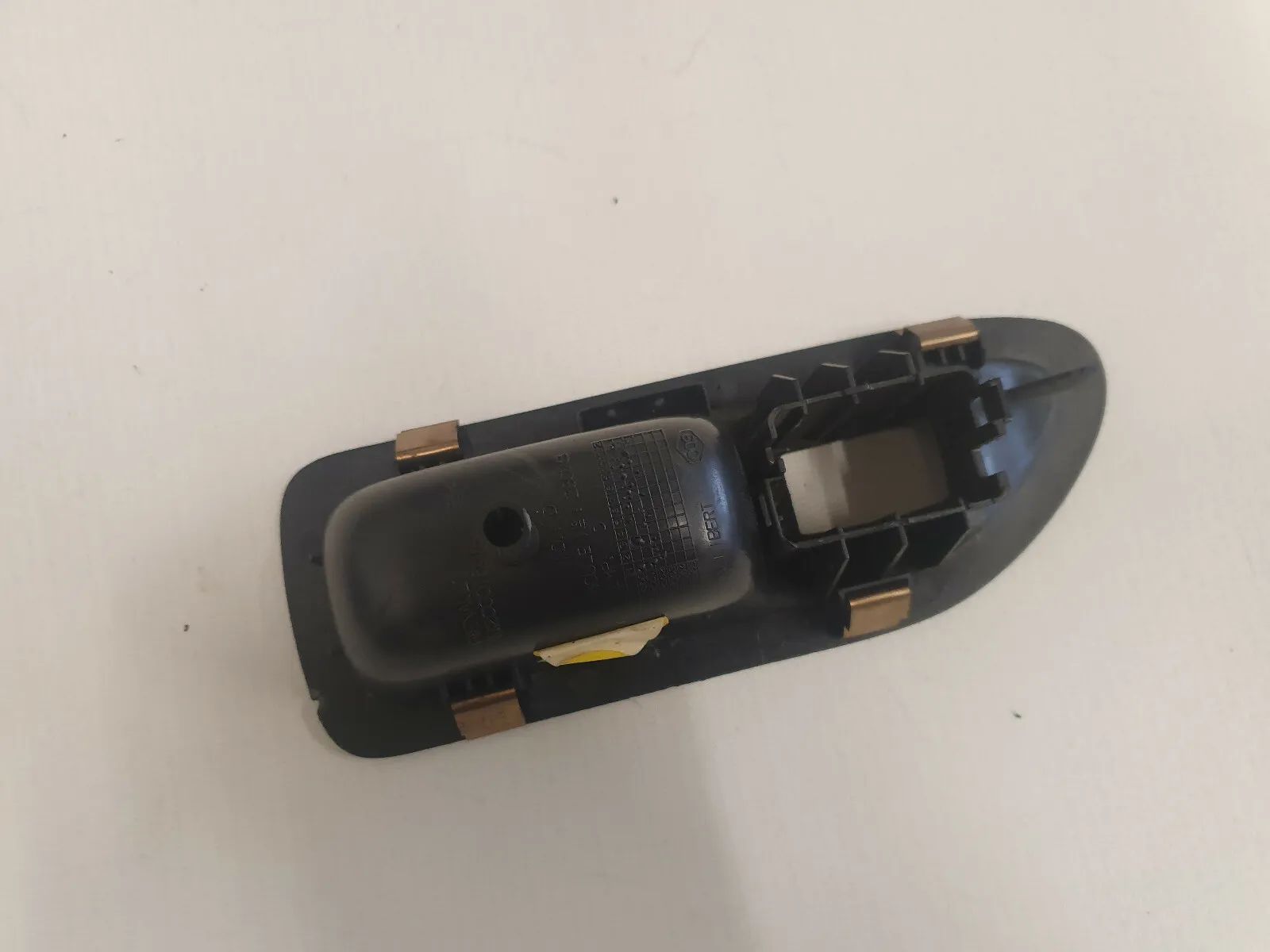 Interrupteur de lève-vitre arrière droit Renault Laguna II avec cadre 8200016014 K34
