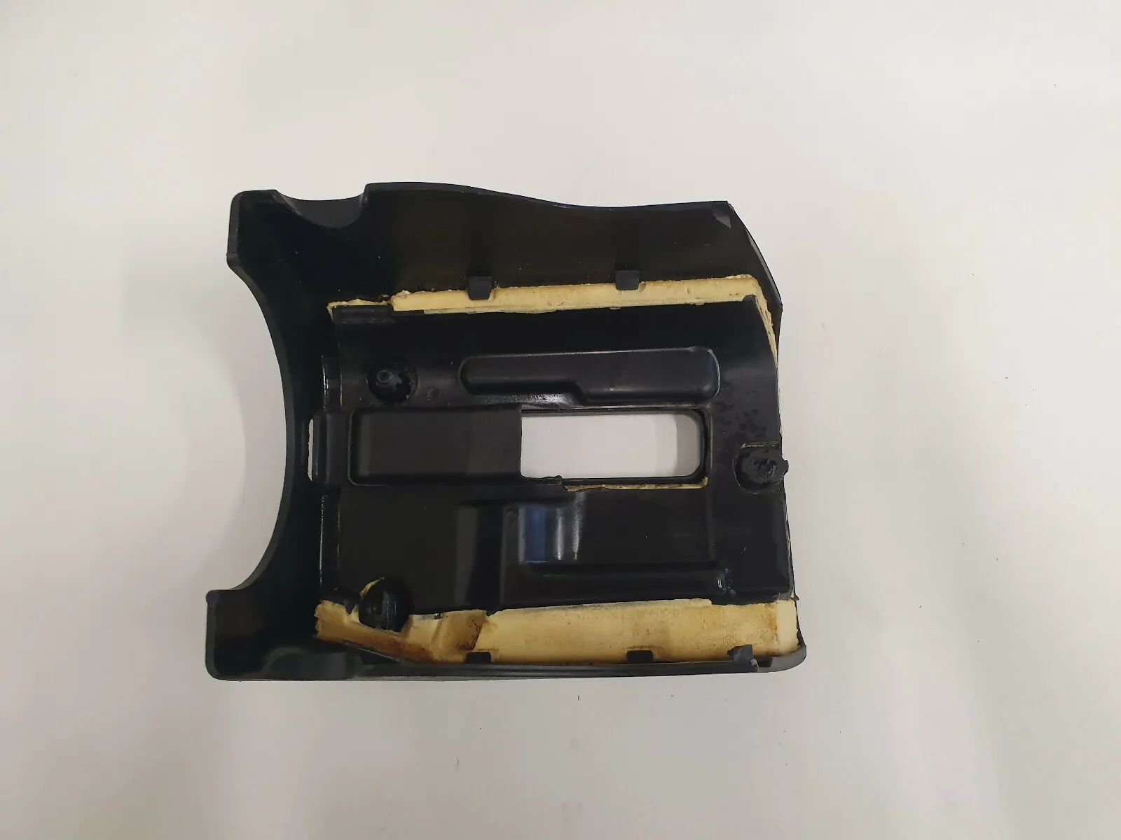 2T143533AFW Habillage volant inférieur Ford Transit Connect (K37)