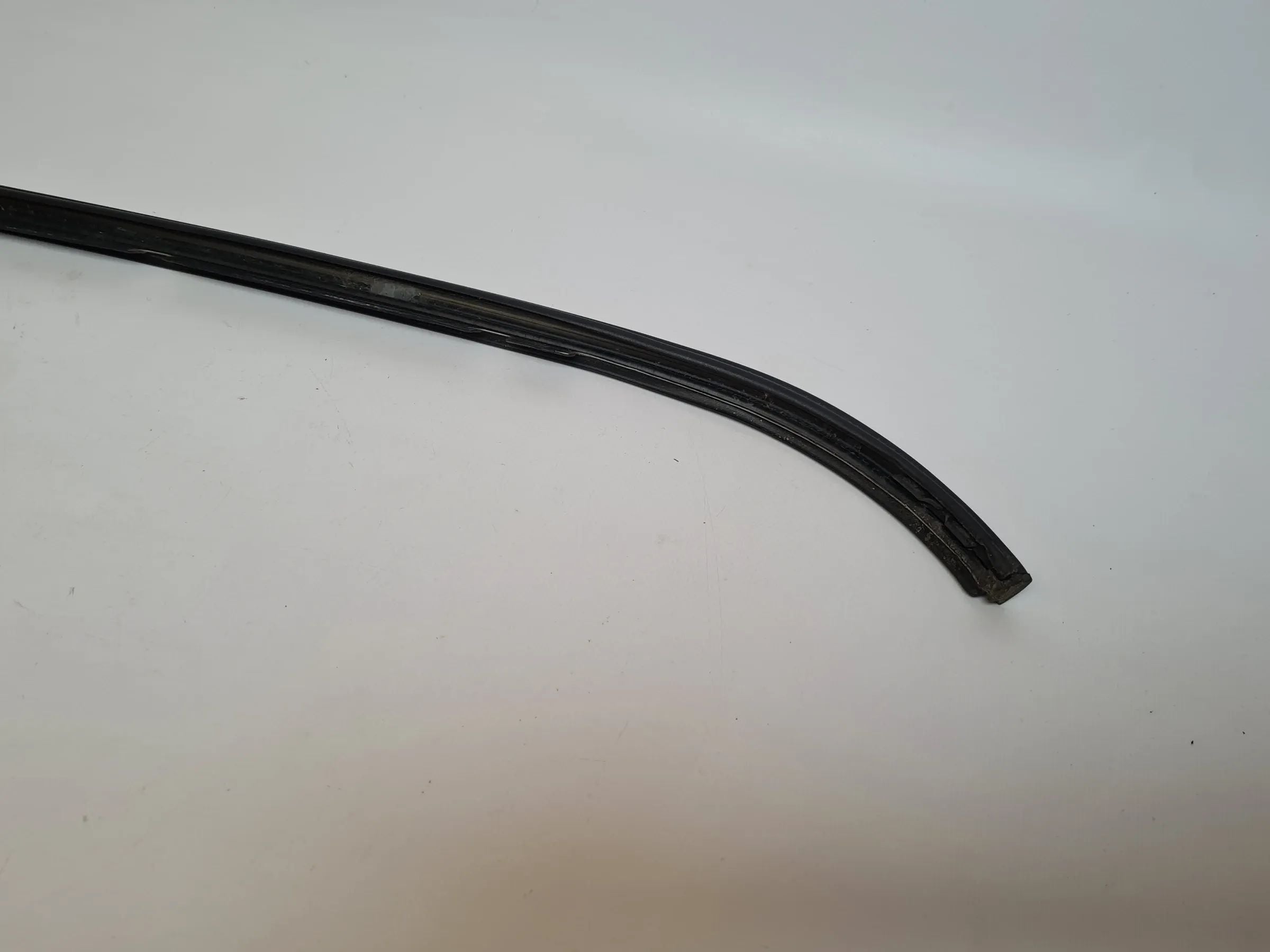 Mini One (R50/R53) Dach Leiste Dichtung Links Oben 51.13-7112079 (Original)