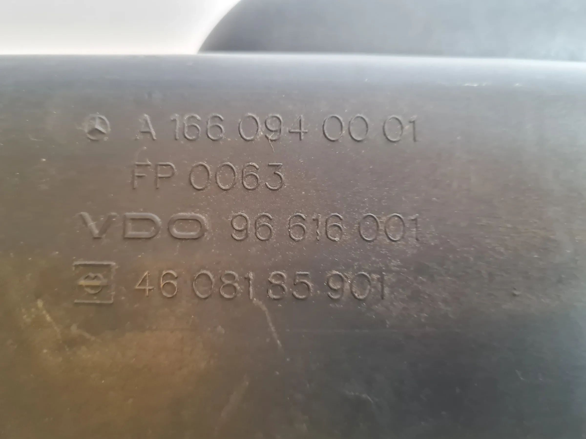 Mercedes A-Klasse W168 Luftfiltergehäuse Ganz A1661406600 (Original)