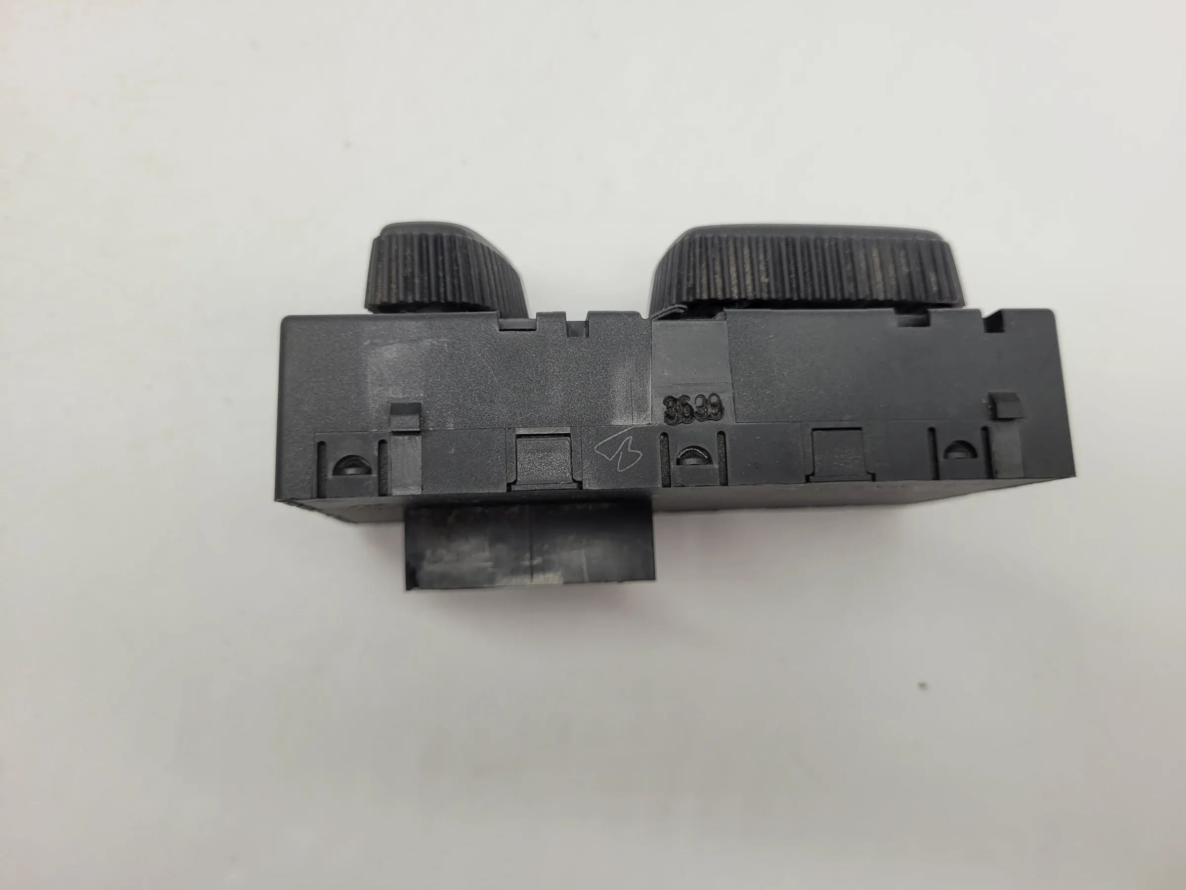 BMW 5er Touring E39 Schalter Sitzverstellung Vorne Links 61.31-6905509 Original