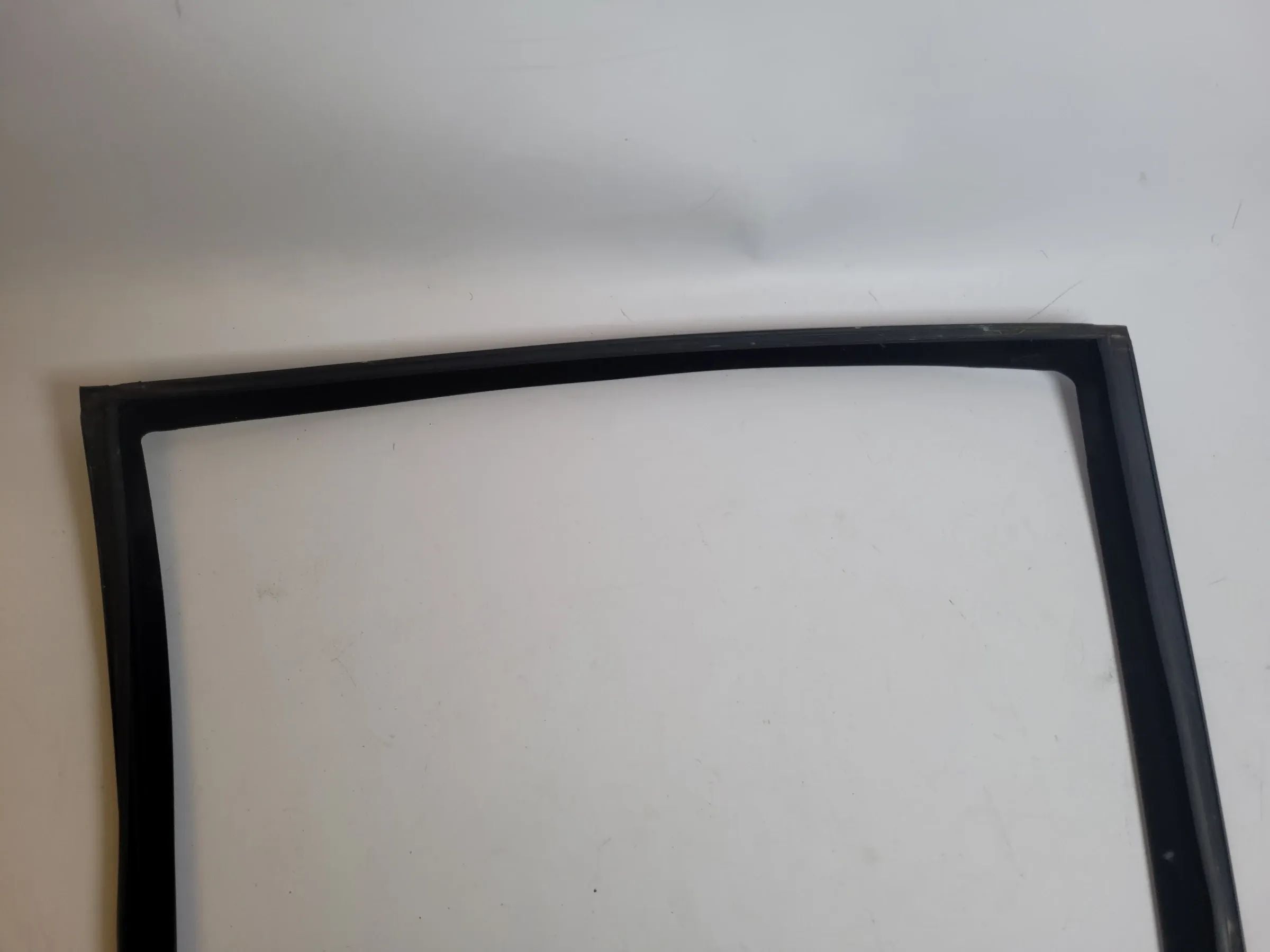 BMW 5er Touring E39 Dichtung Fensterführung Rechts Hinten Innen (Original)