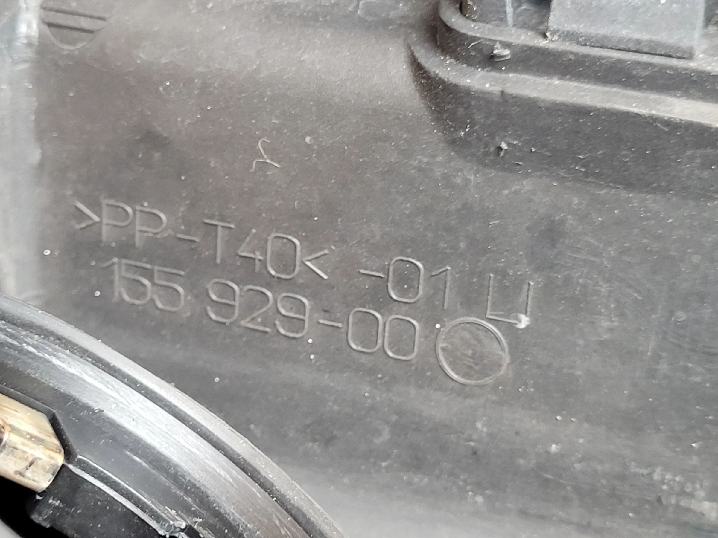 Audi A6 (4B) Scheinwerfer/Frontleuchte Xenon Links 15591300 Original