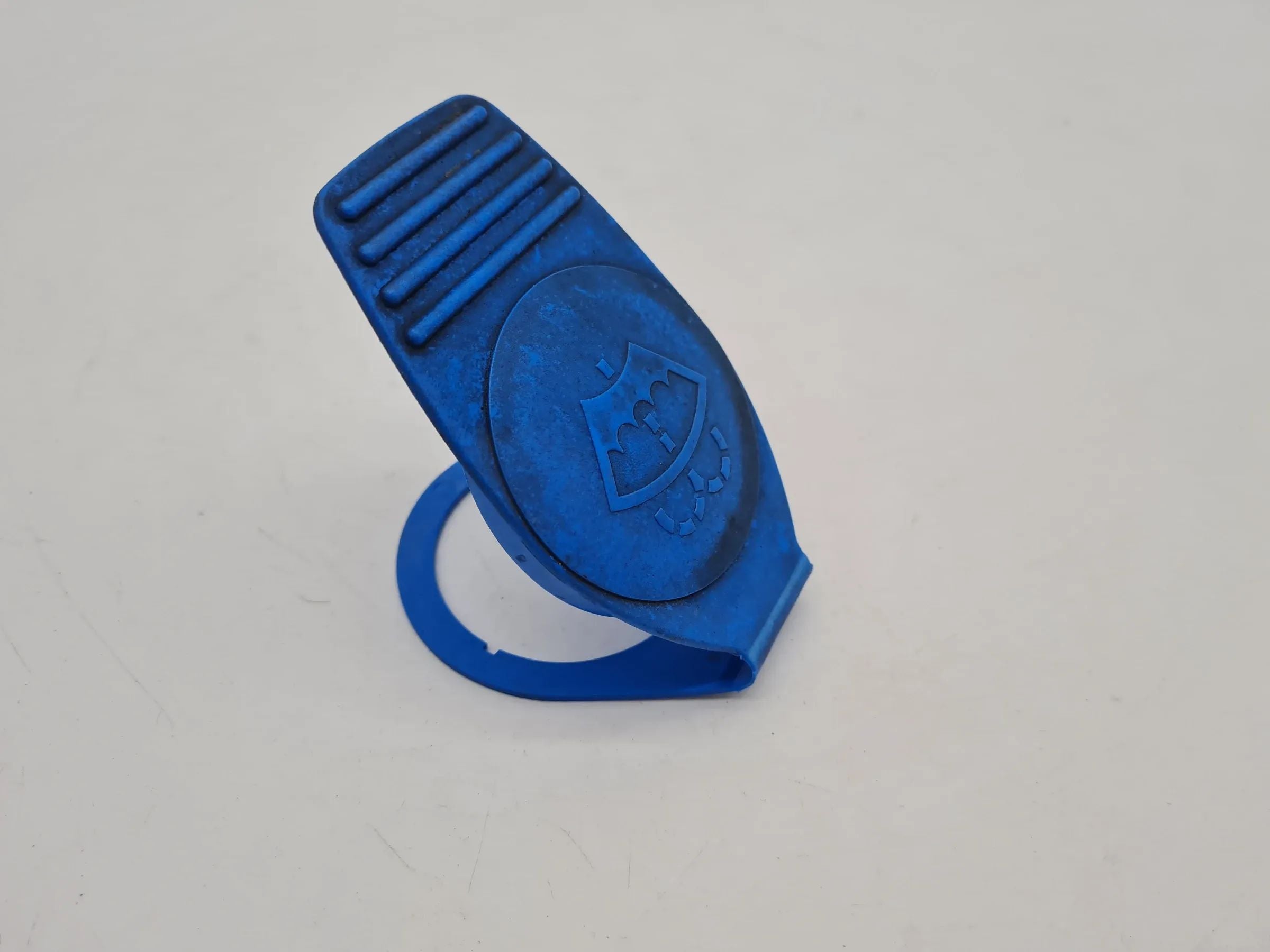 Original VW/Audi/Skoda/Seat A4 Verschluss, Waschwasserbehälter 8D0955455