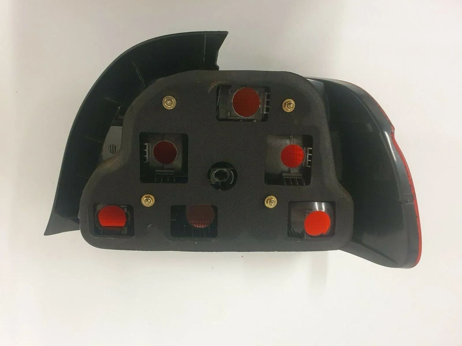 Orijinal BMW 5 Serisi E39 Sedan Sol Arka Stop Lambası 8358031