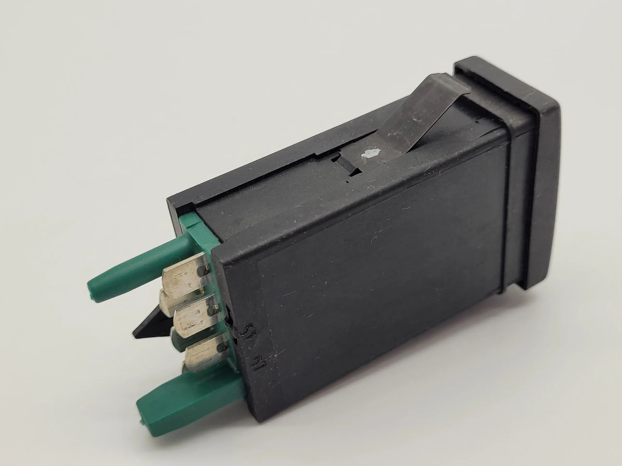 Original AUDI A4 (8D2/B5) Schalter Sitzheizung, 8D0963563