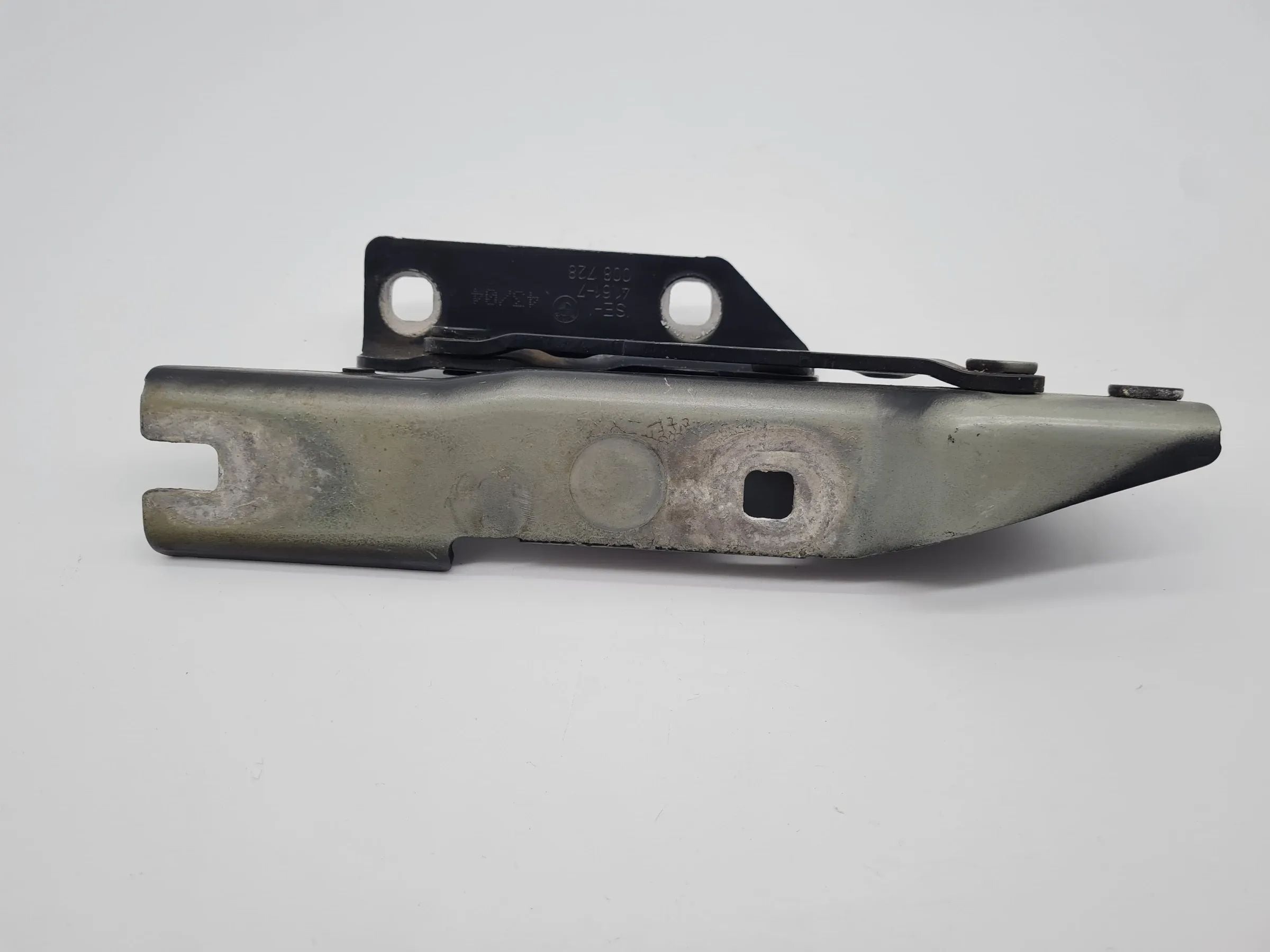 Original BMW 5er (E60/E61) Scharnier Motorhaube Vorne Rechts 41.61-7 008 728