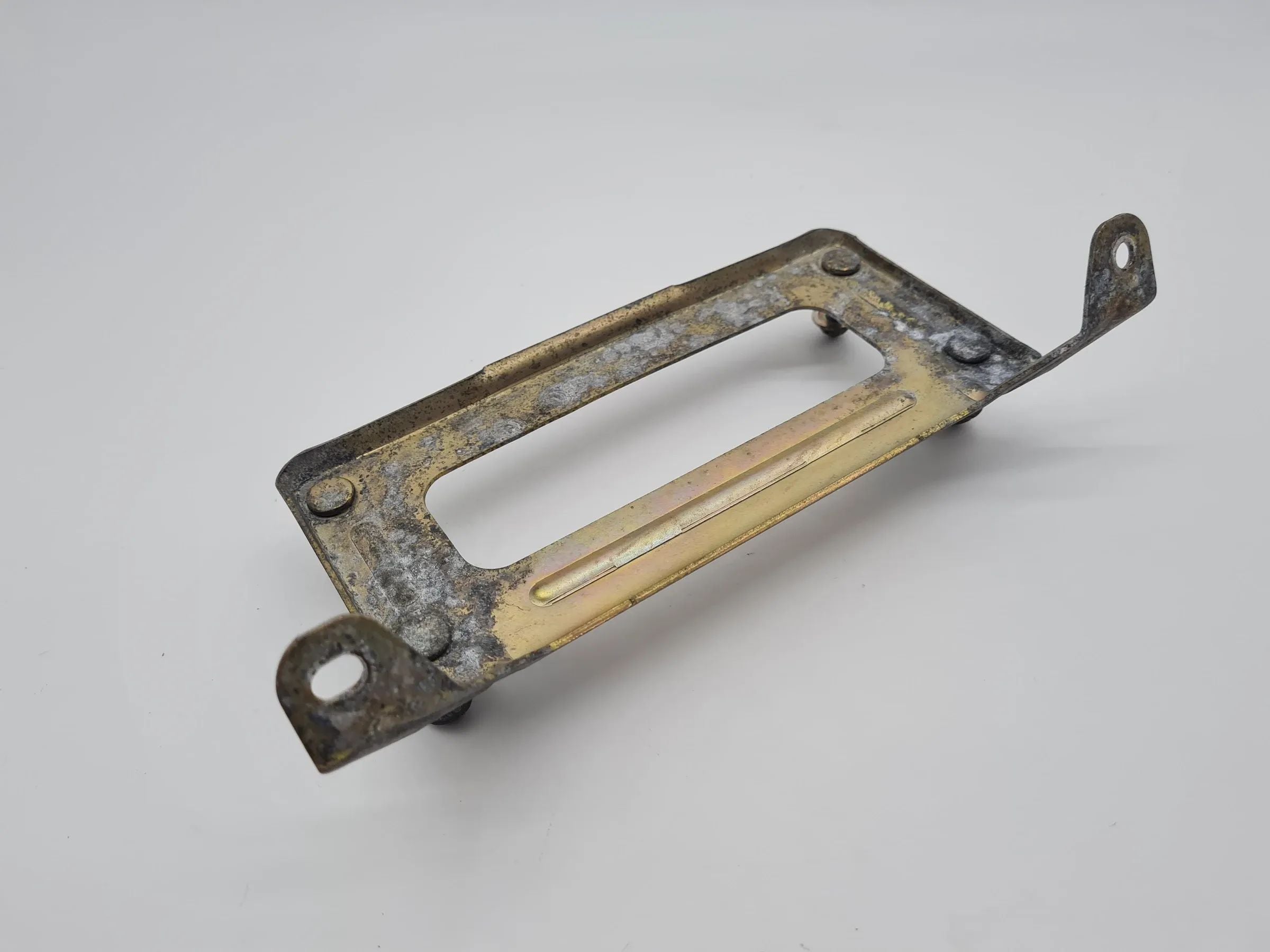 Original Fiat Punto (188) Halterung Motorsteuergerät 0281001955 / 46825756