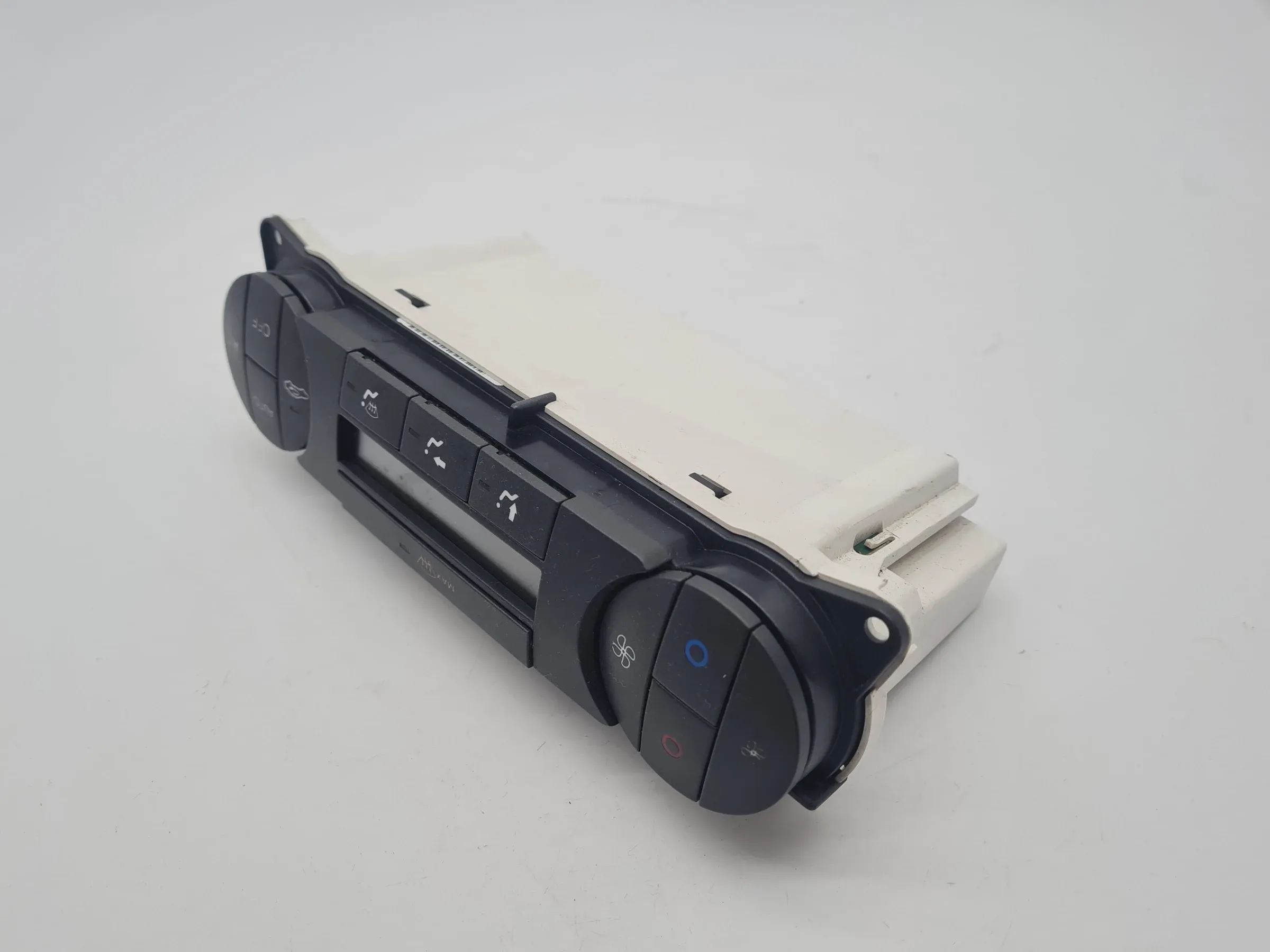 Original Ford Mondeo 3 III BWY/B4Y/B5Y Klimabedienteil 3S7T-18C612-AH