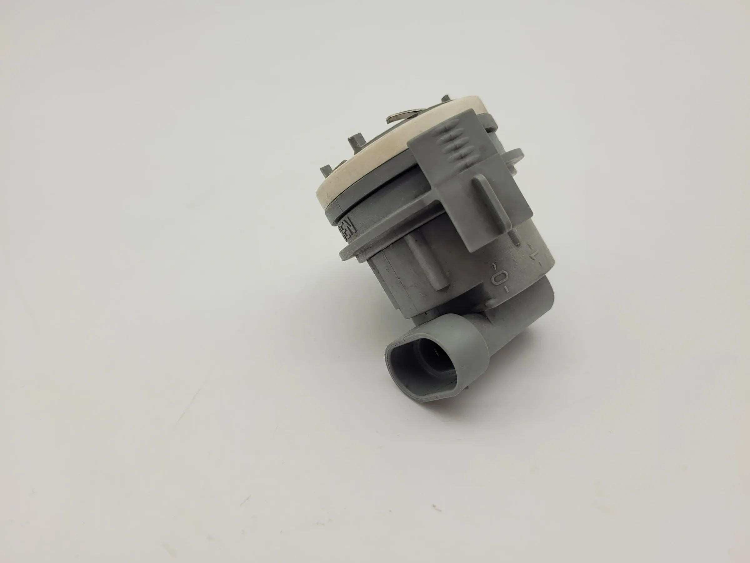 Original BMW 3er (E46) Lampenträger Scheinwerfer L/R Grau 63128380206