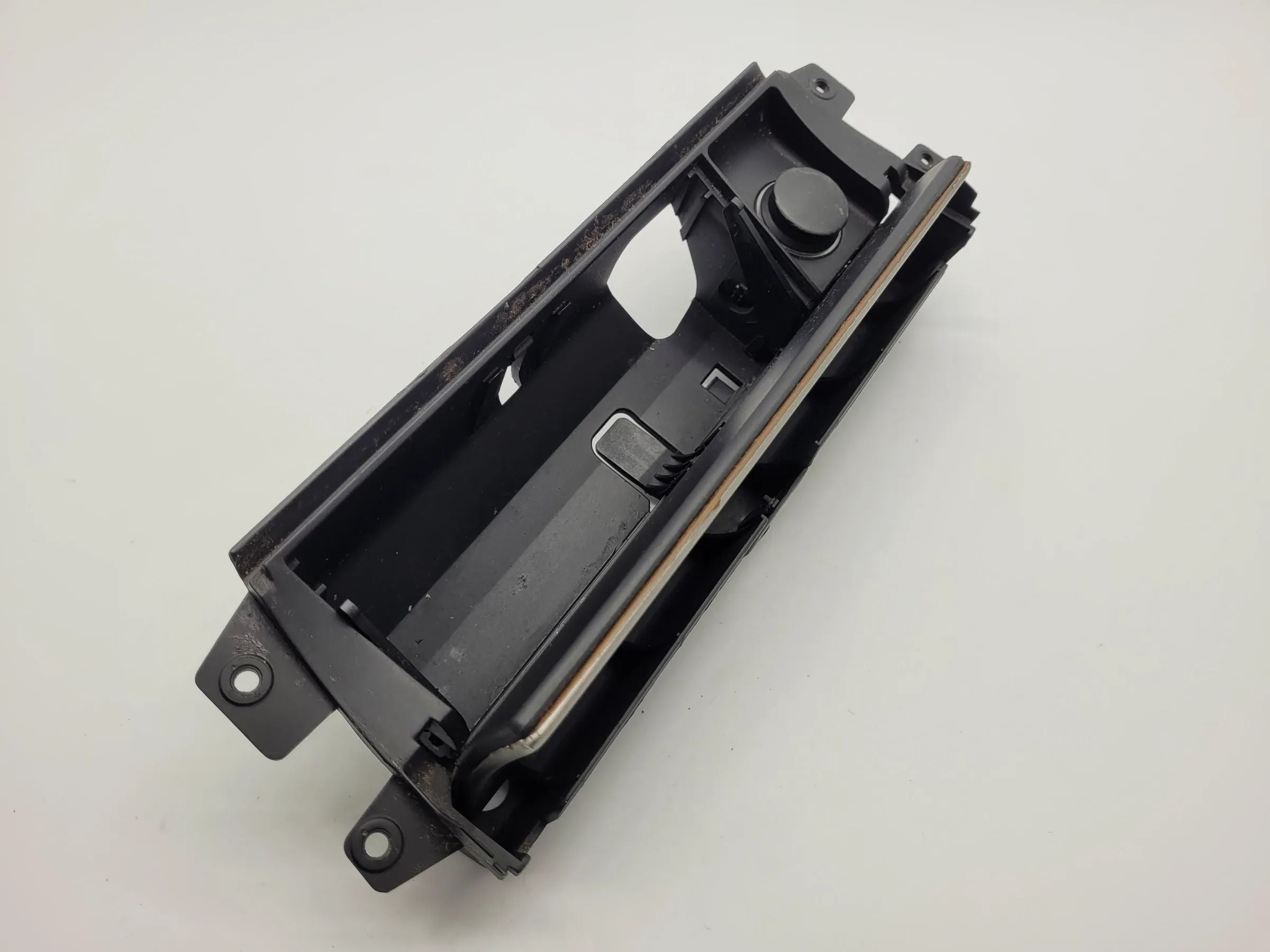 Original BMW X5 (E53) Aschenbecher Mittelkonsole Mitte 51.16-8402967