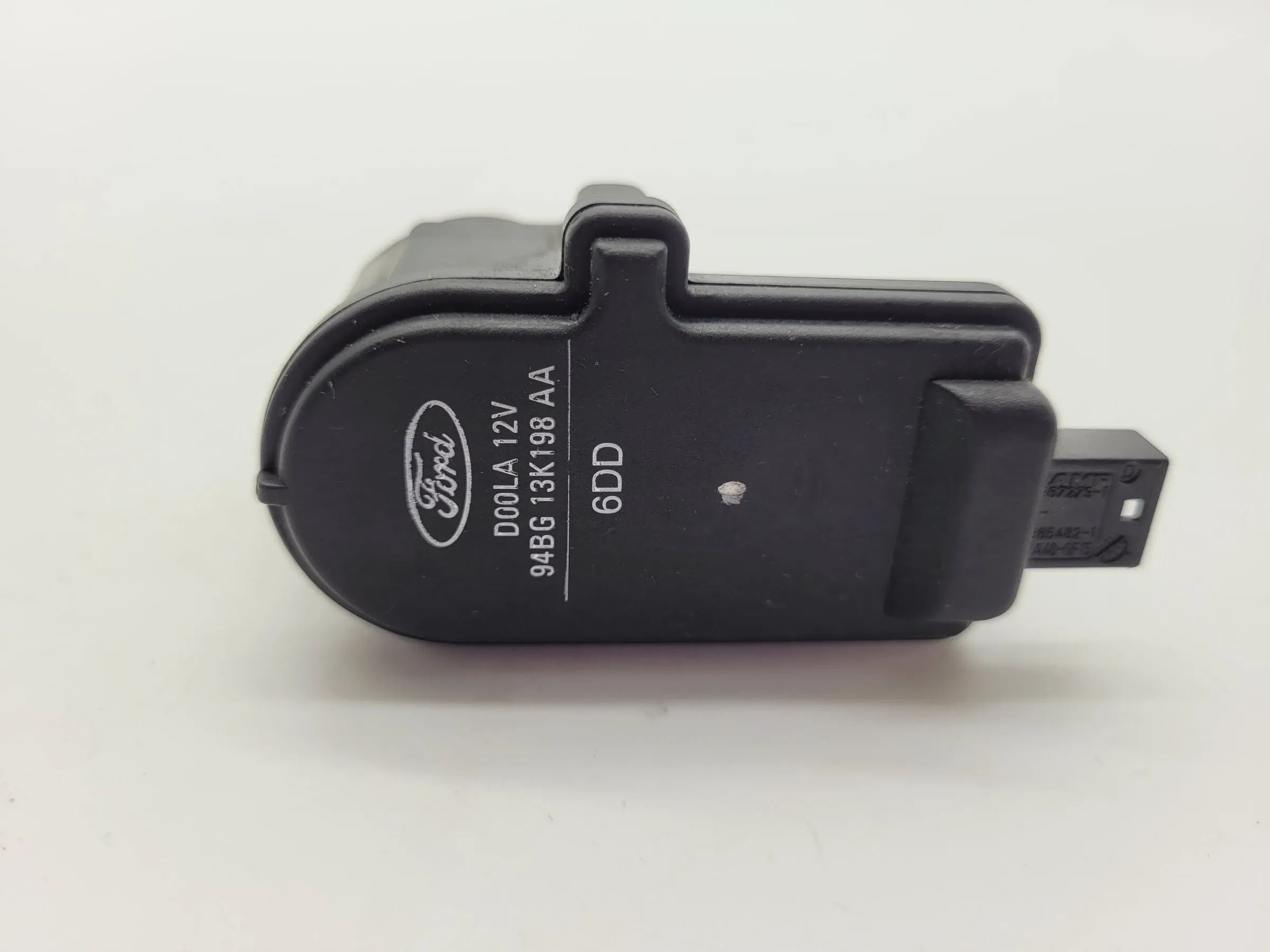 Original Ford Mondeo II 2 (BAP/BNP/BFP) Stellmotor LWR L/R 94BG13K198AA