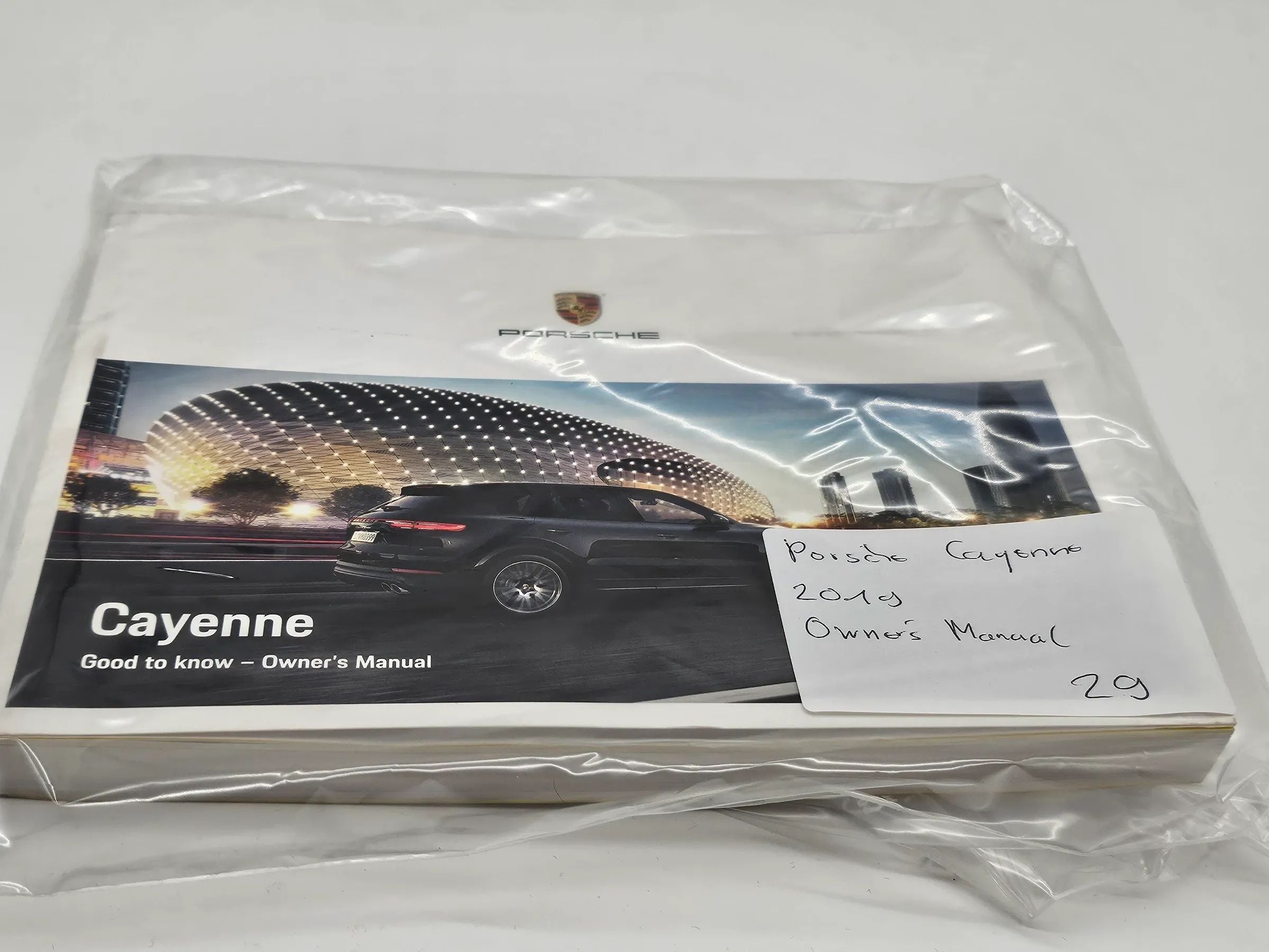 Original Porsche Cayenne 9Y0 Betriebsanleitung  2019 WKD9Y0042119 englisch