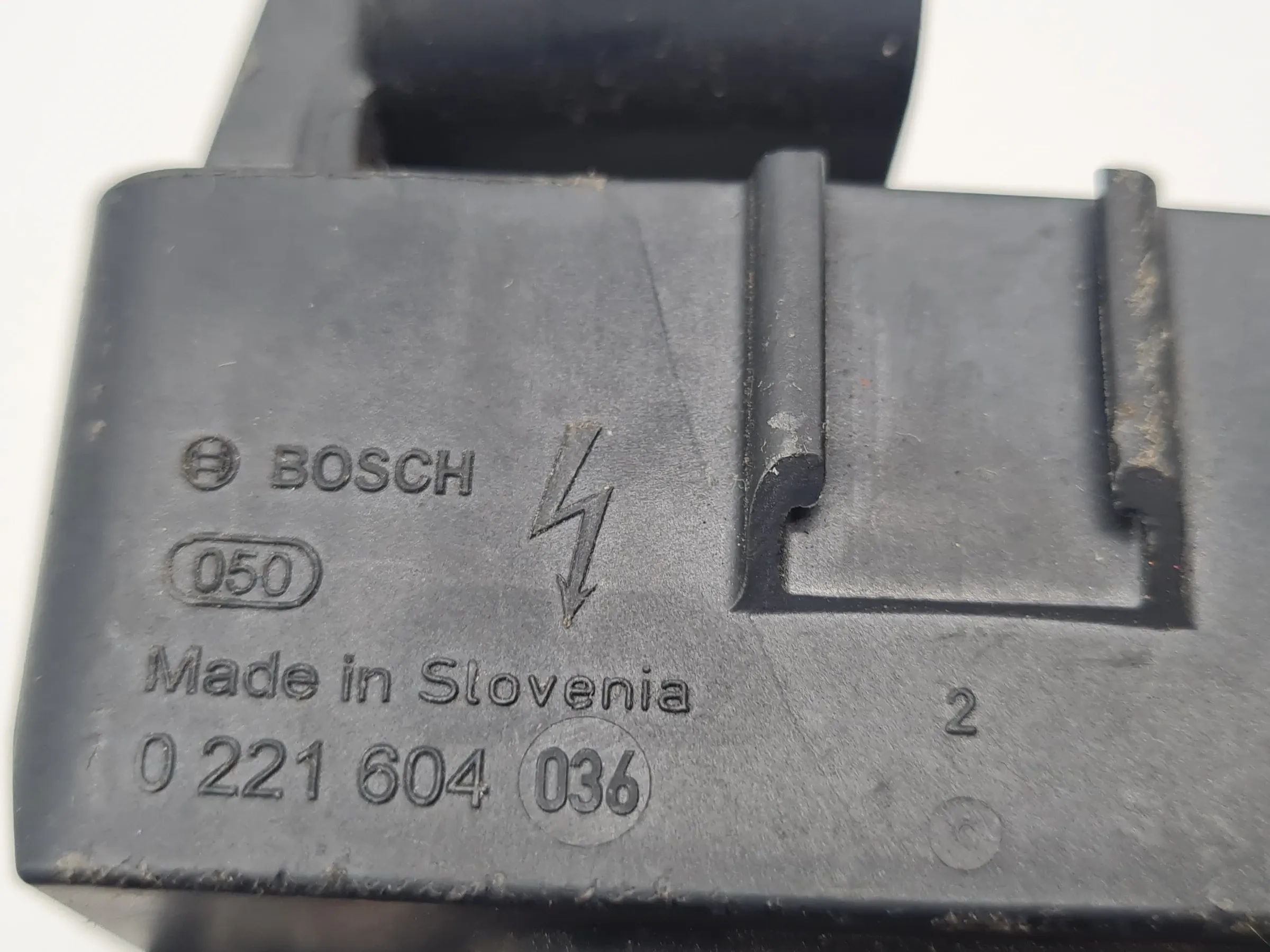 Original Mercedes A/B-Klasse/CLA Coupe W176/242/246, C117 Zündspule A2709060500