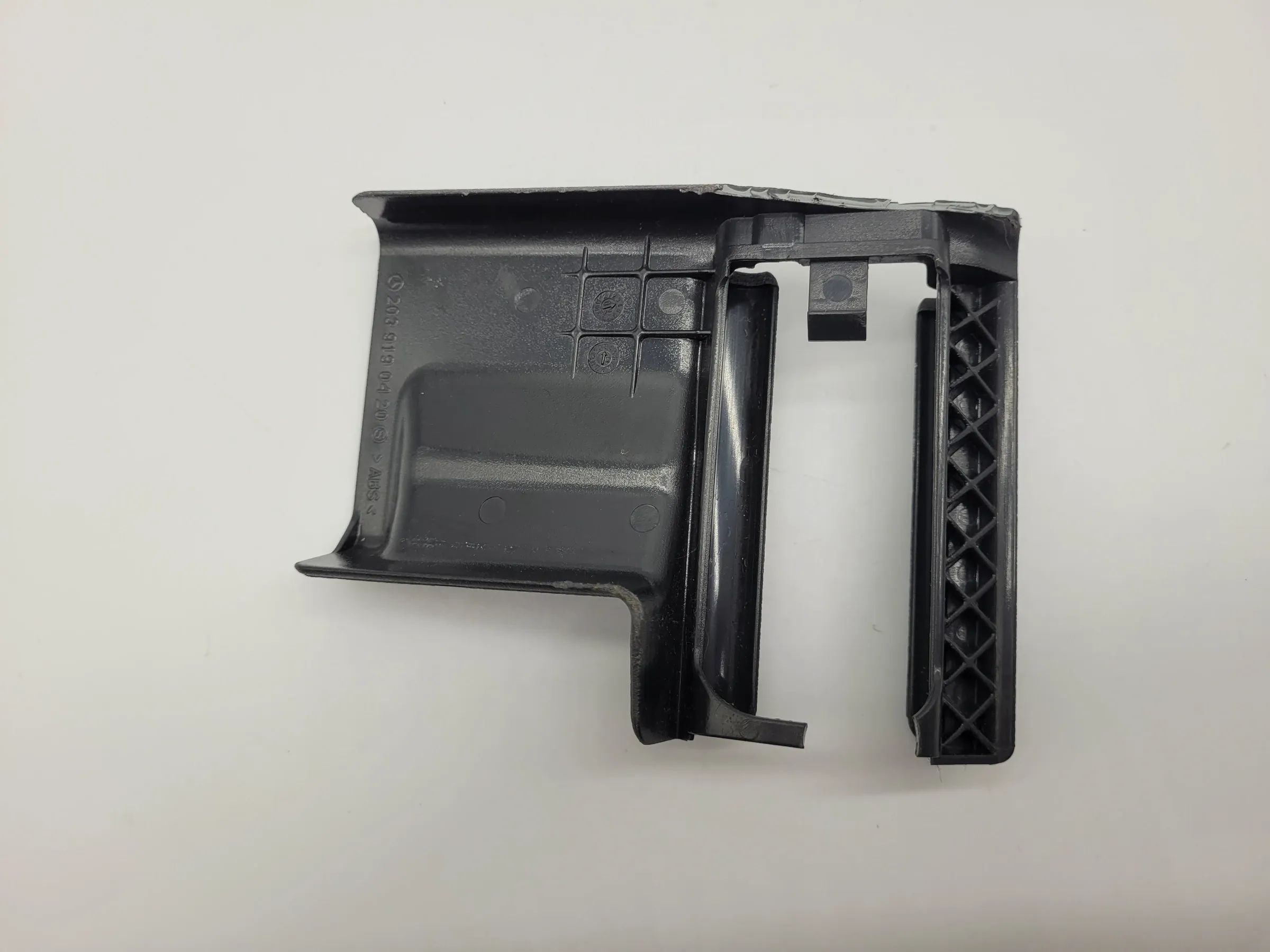 Original Mercedes-Benz C-Klasse Vordersitz Schiene Verkleidung A2039190420