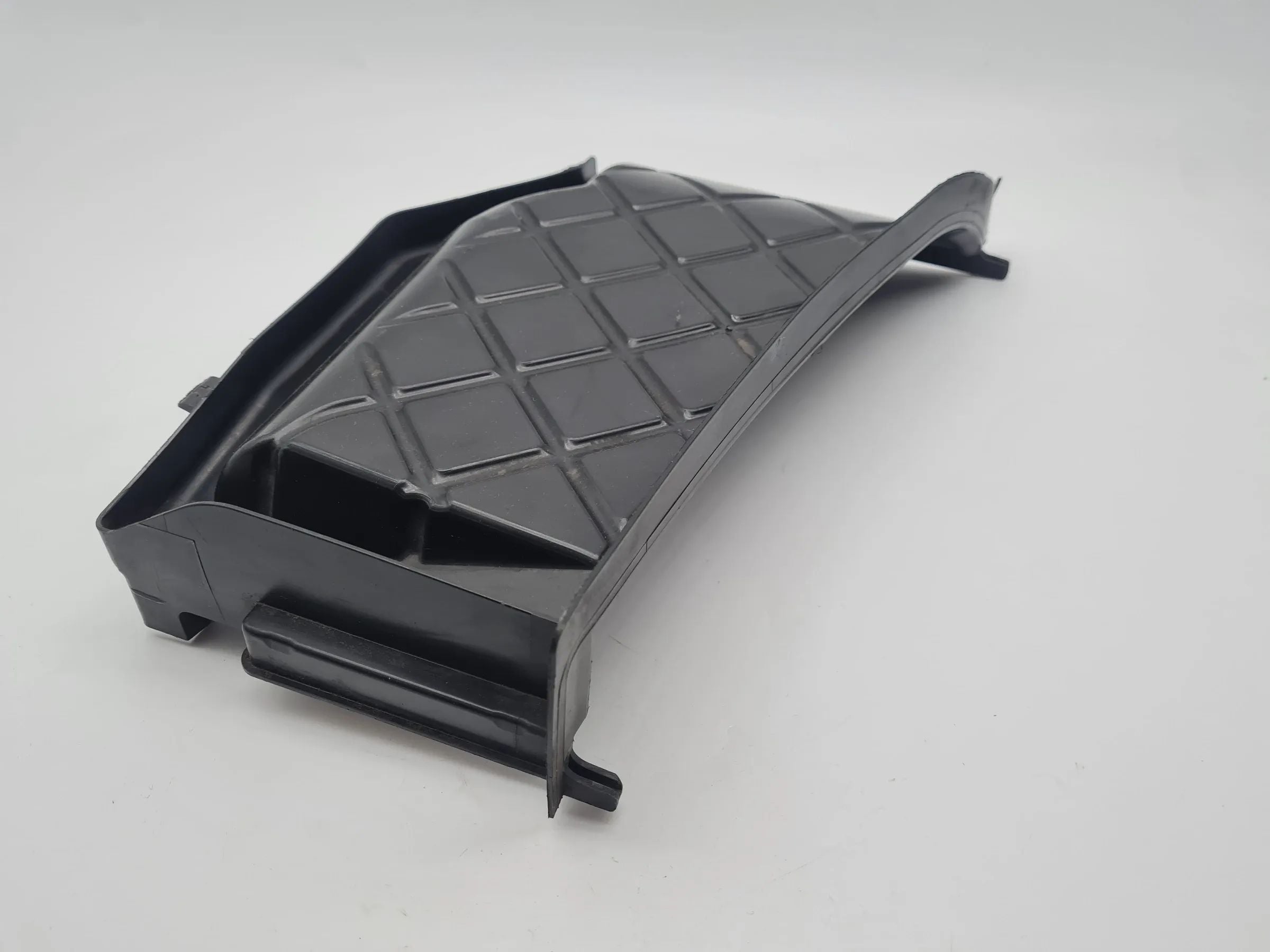 Original Audi A4 (8ED) Abdeckung Motorraum Pollenfilter 8E1819979A