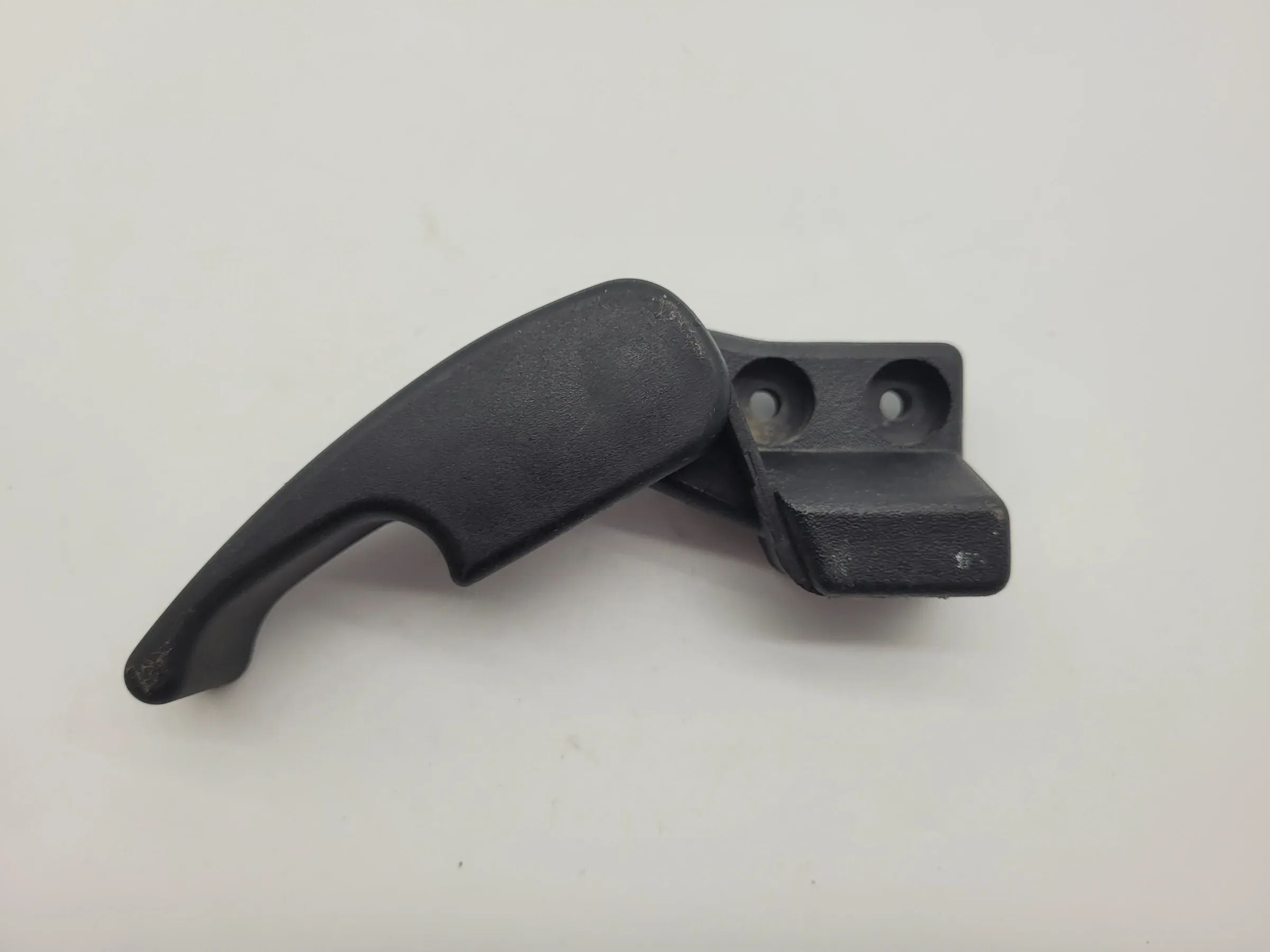 Original VW Golf III 3 (1H1) Hebel Motorhaube Öffner 1H1823533