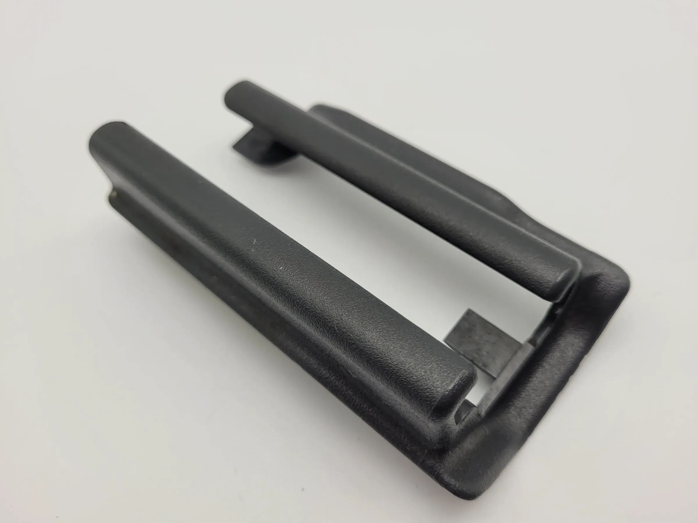 Original Mercedes-Benz C-Klasse (W203) Sitzschienenabdeckung A2039191020