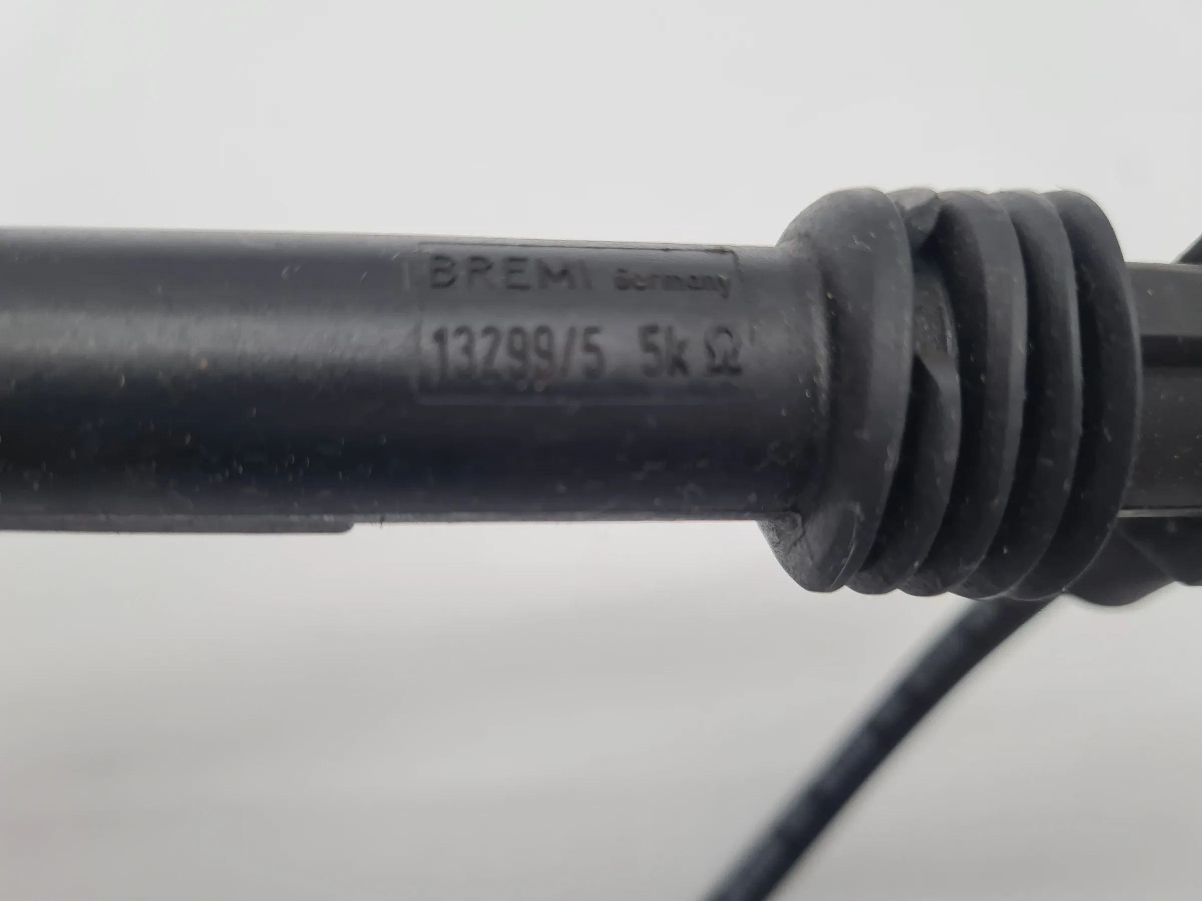 Original Audi A4/A6 VW Passat Zündkabel Zylinder 6 06A035255A / 13299/5