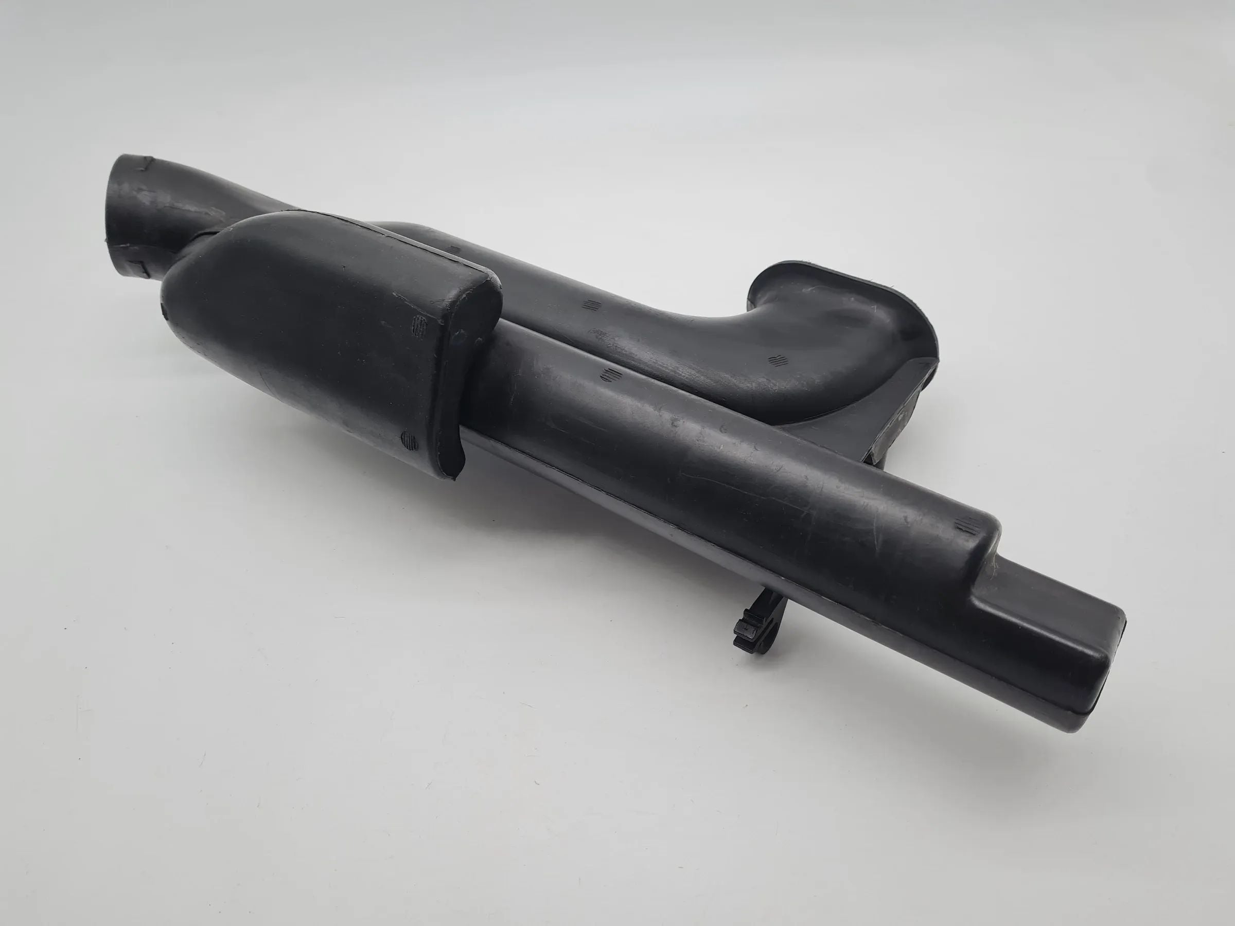 Original Opel Astra G (T98) Ansaugrohr zum Luftfilterkasten 9202905