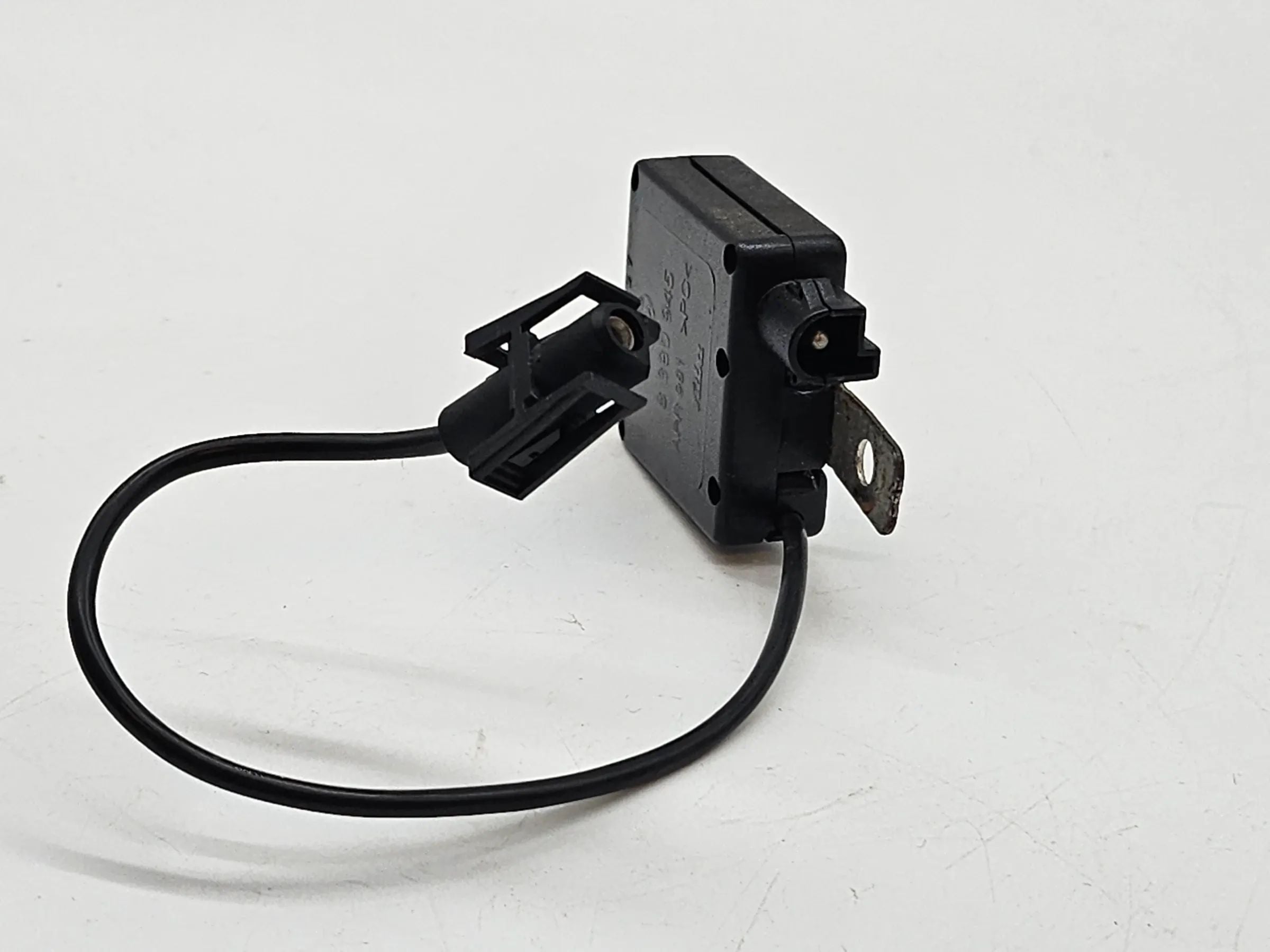 Original BMW X5 E53 1999-2006 Antennenverstärker Entstörfilter 8380945