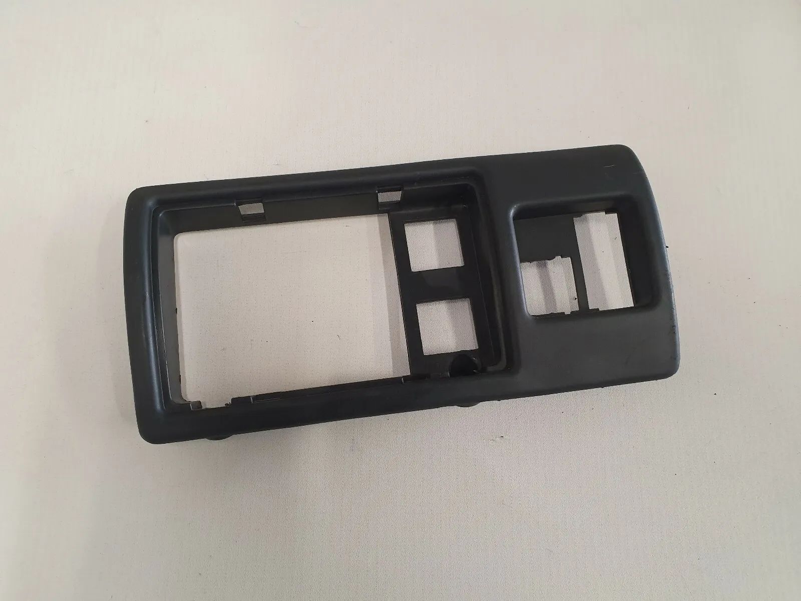 Pelapis Unit Saklar Interior 9635807077 CITROEN BERLINGO K23 - Auto-veritas