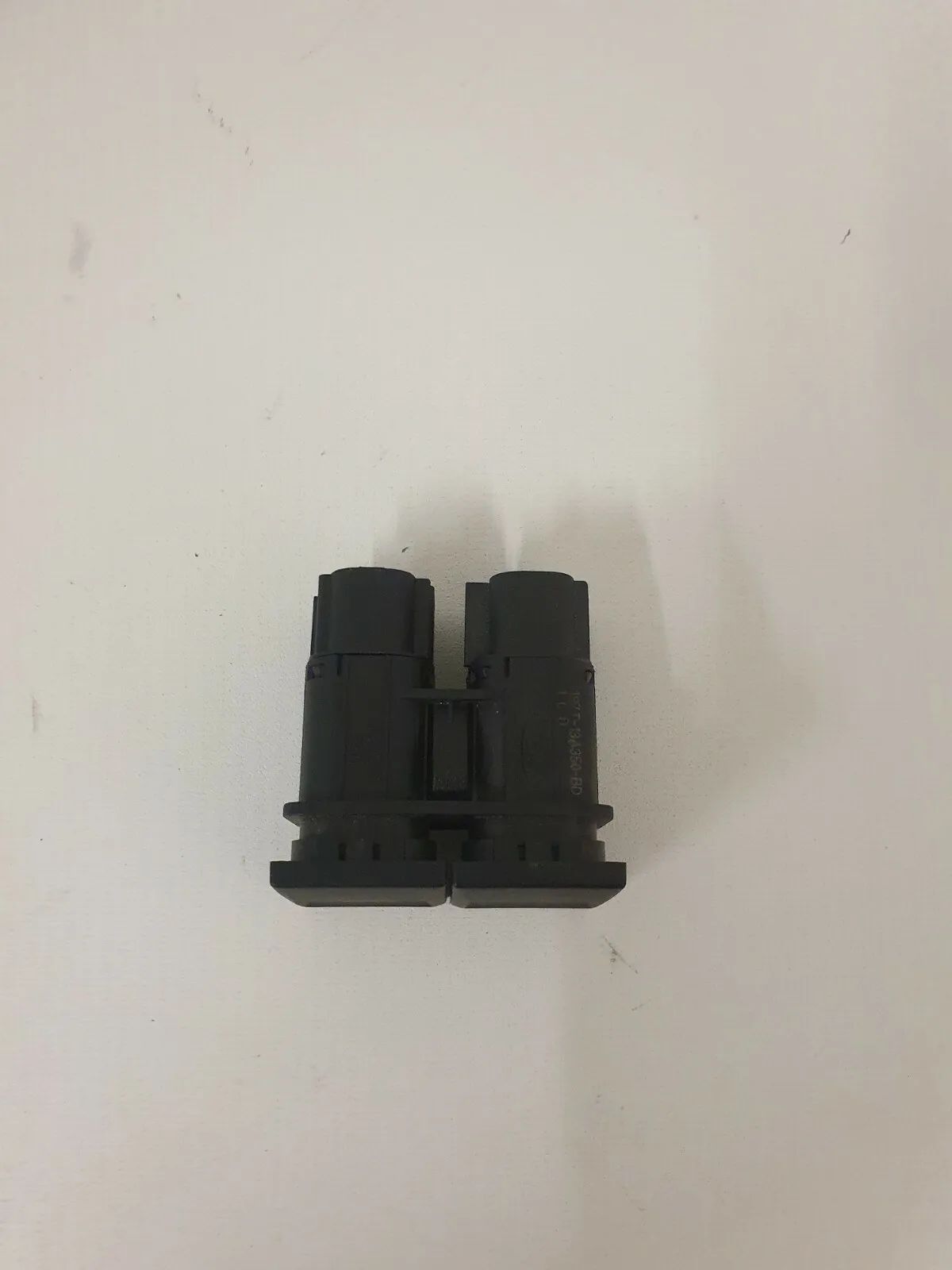 original Ford Mondeo III Bj´00 switch hazard warning lights 1S7T-13A350-BD 