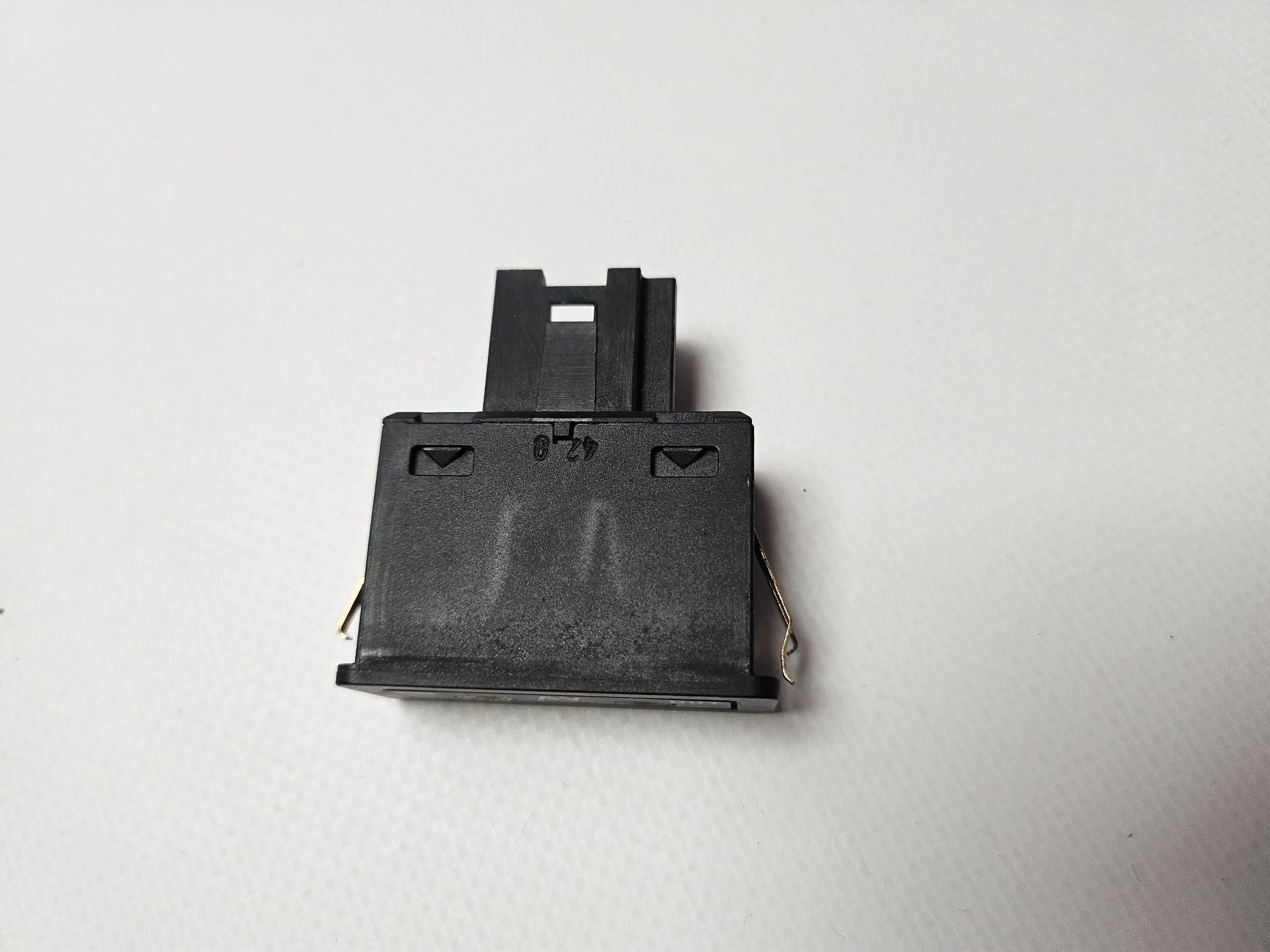 oryginalne gniazdo AV BMW 5 7 X5 seria E38 E53 E60 E61 8368346