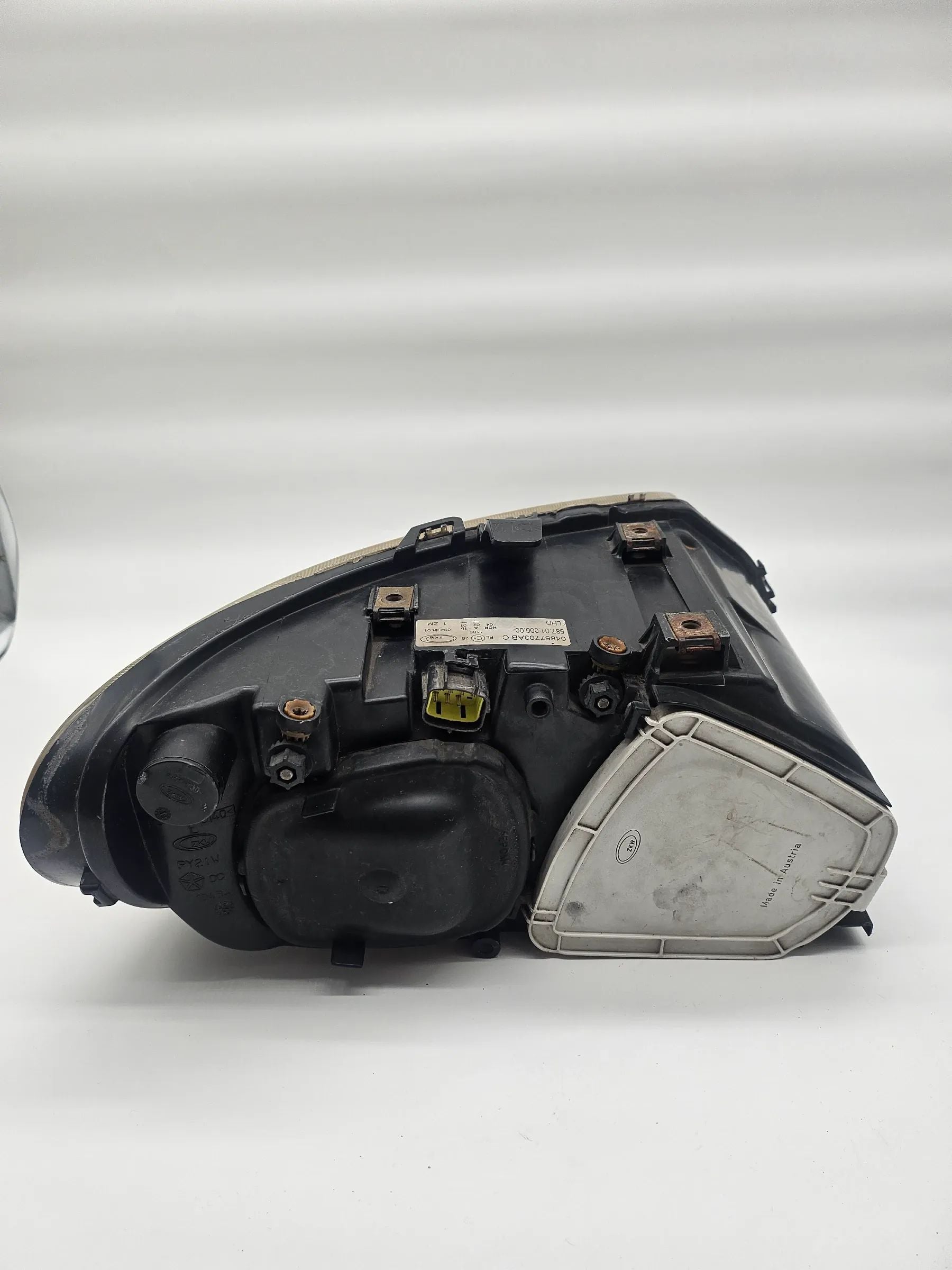 Phare avant gauche Chrysler Voyager IV (2000-2005) 04857703AB F