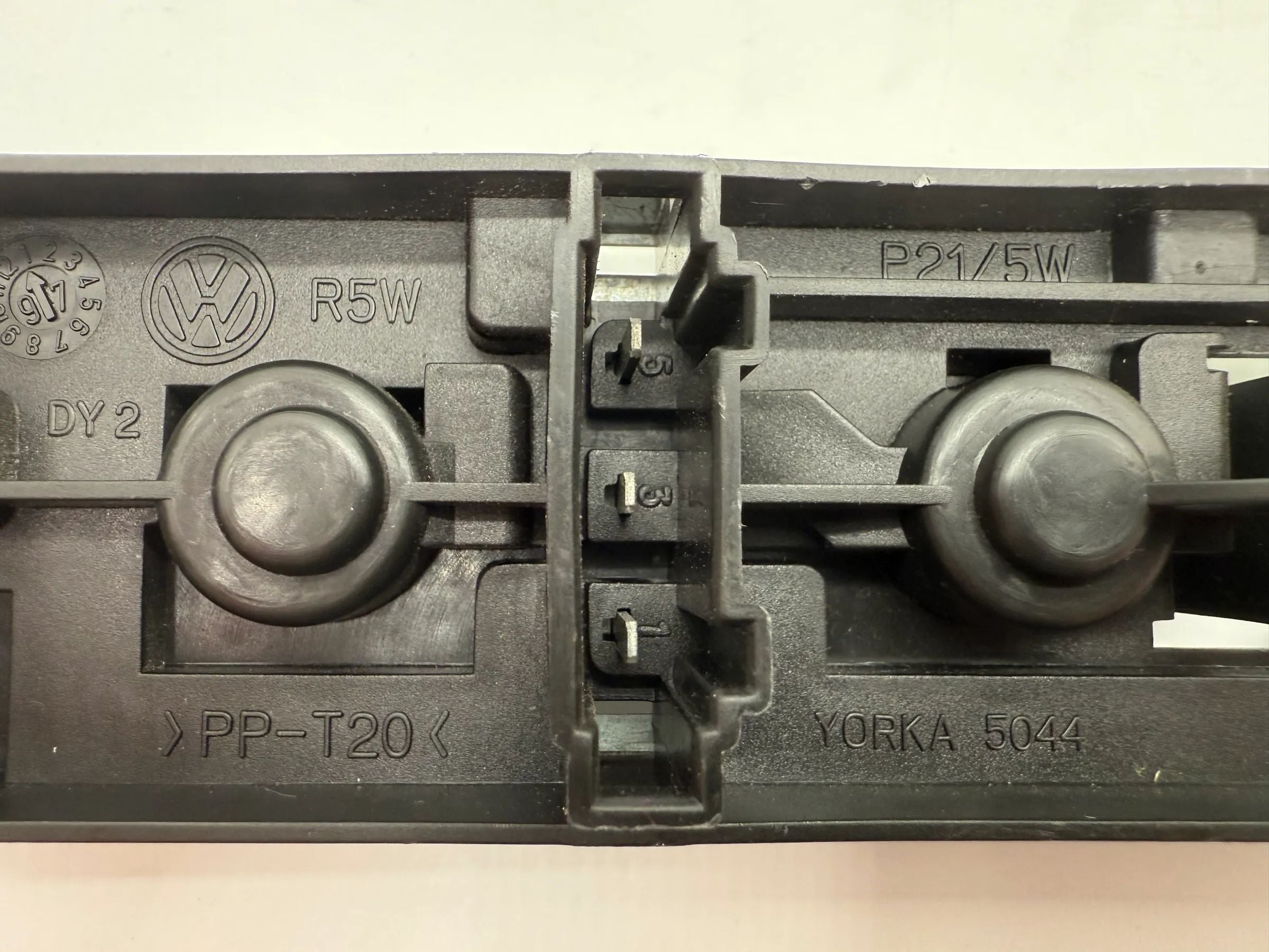 Support de feu VW Polo Seat Cordoba 6K feu arrière feu stop 6K0945257