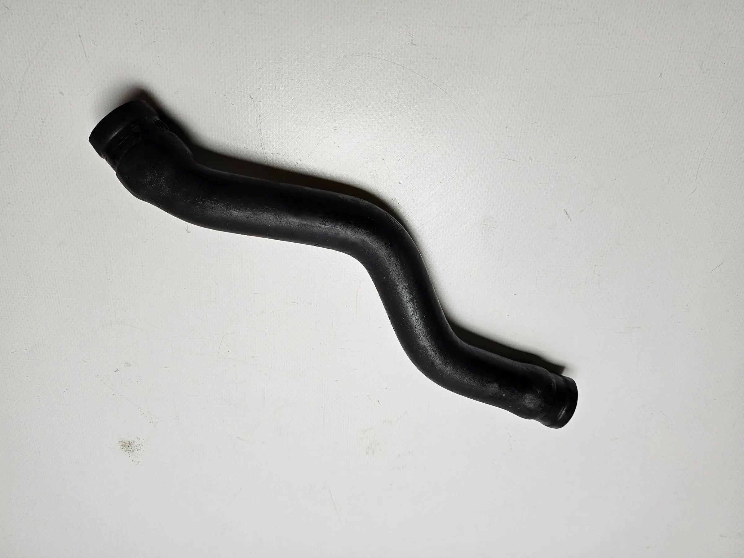 Original BMW 5er 6er E28 E24  - Wasserschlauch Vorlauf 1  64211368714