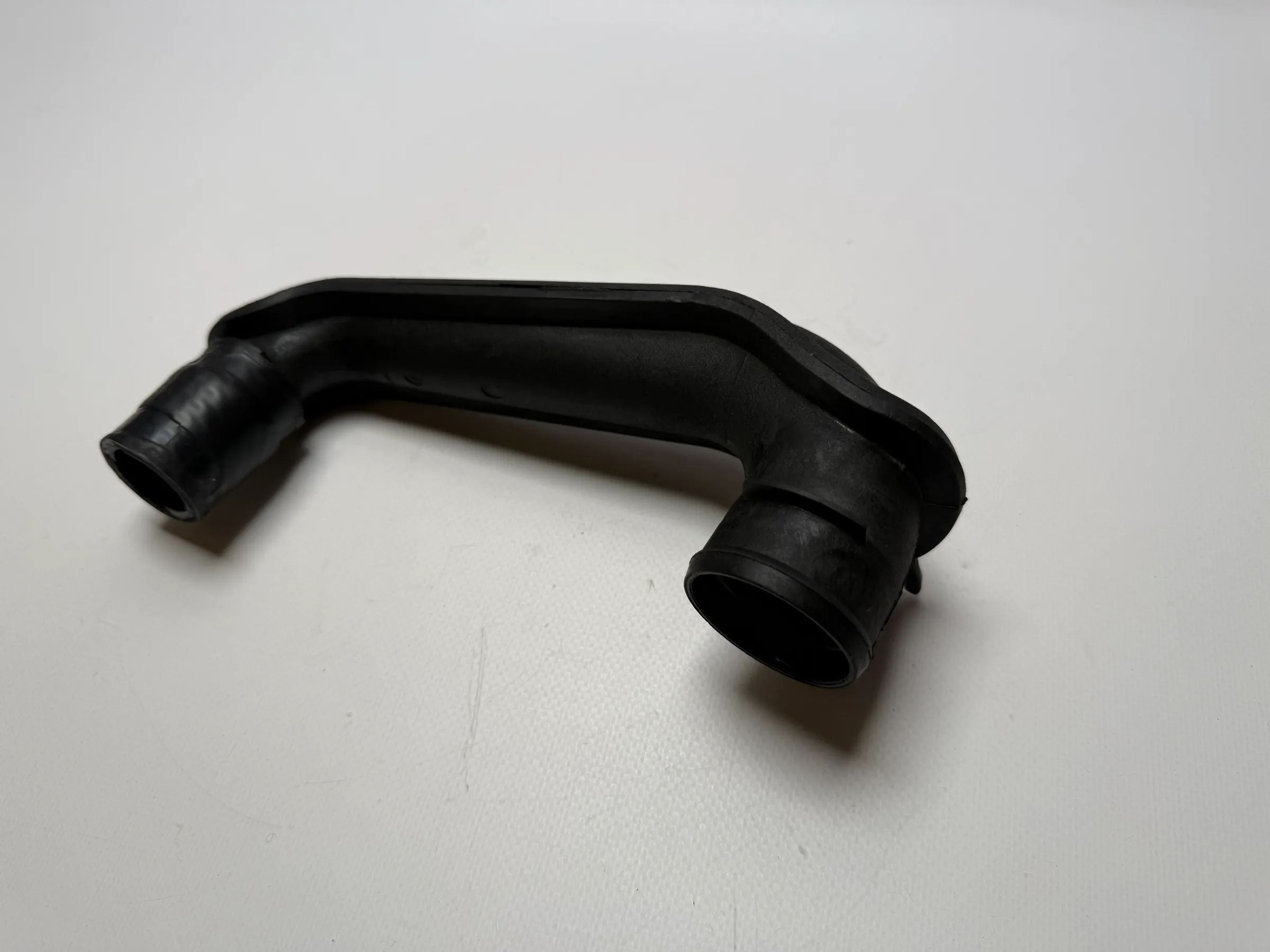 Original SMART Fortwo Coupé (W450) intake pipe charge air hose 1601410404 