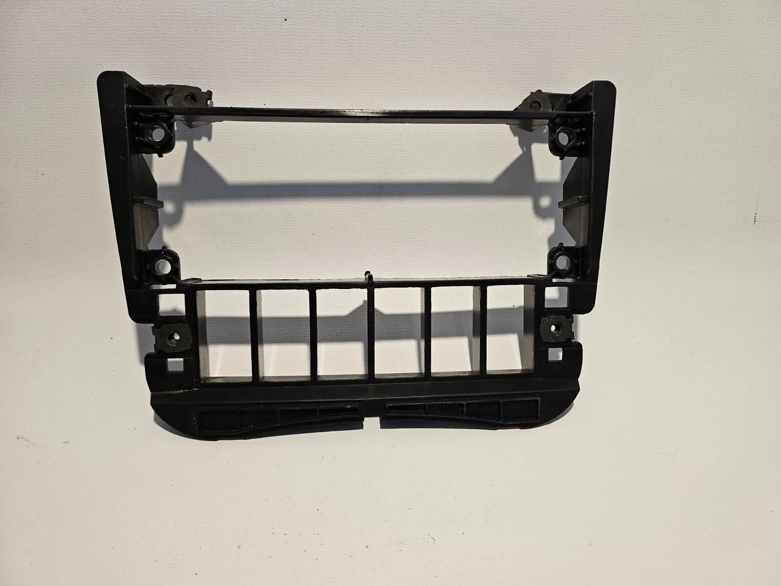 อะไหล่แท้ VW Polo / Seat 6N2 กรอบติดตั้งฮีตเตอร์ 6N0858305C