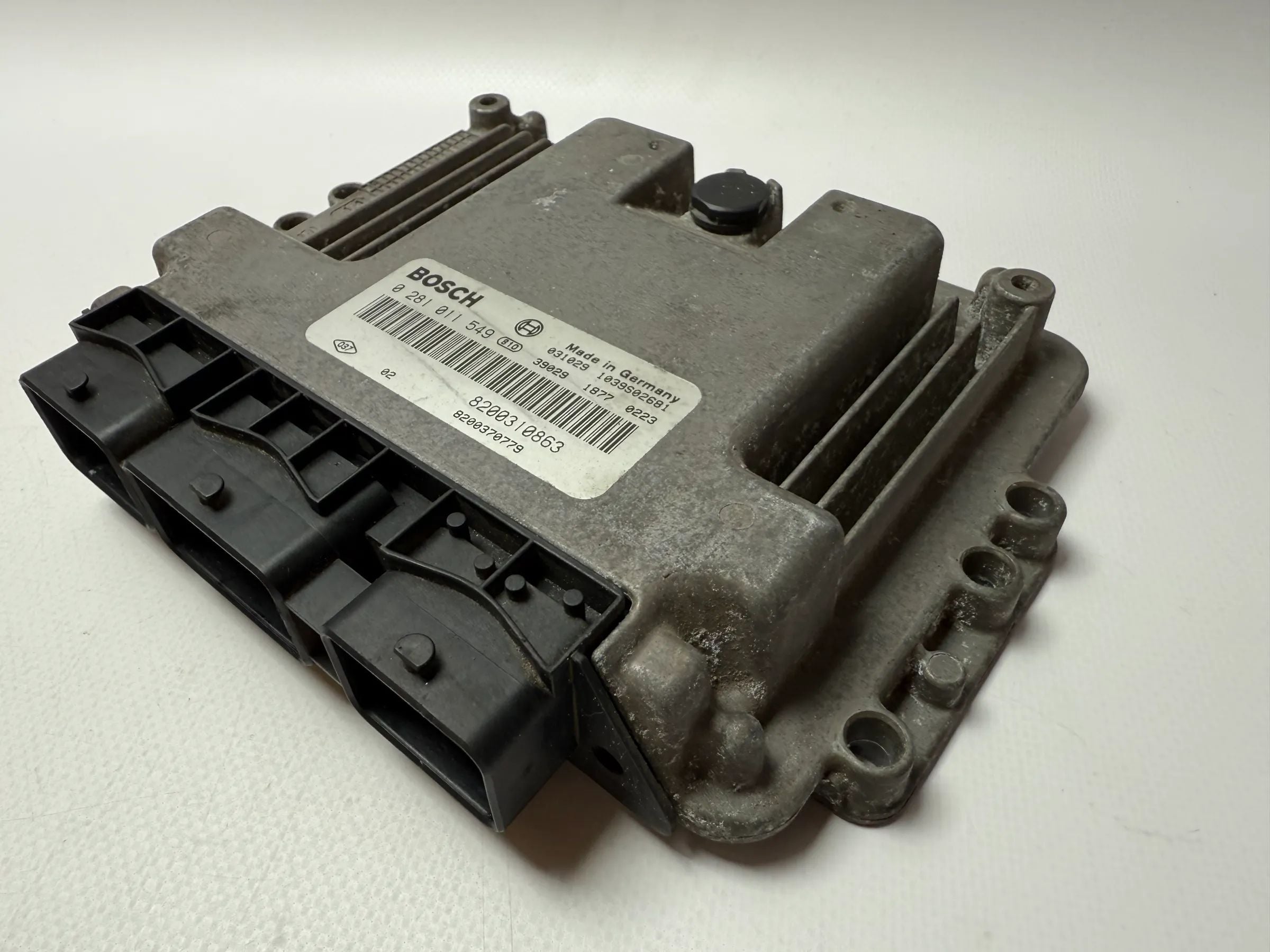 Originele Renault Megane Motorbesturingseenheid ECU 8200310863 / 0281011549