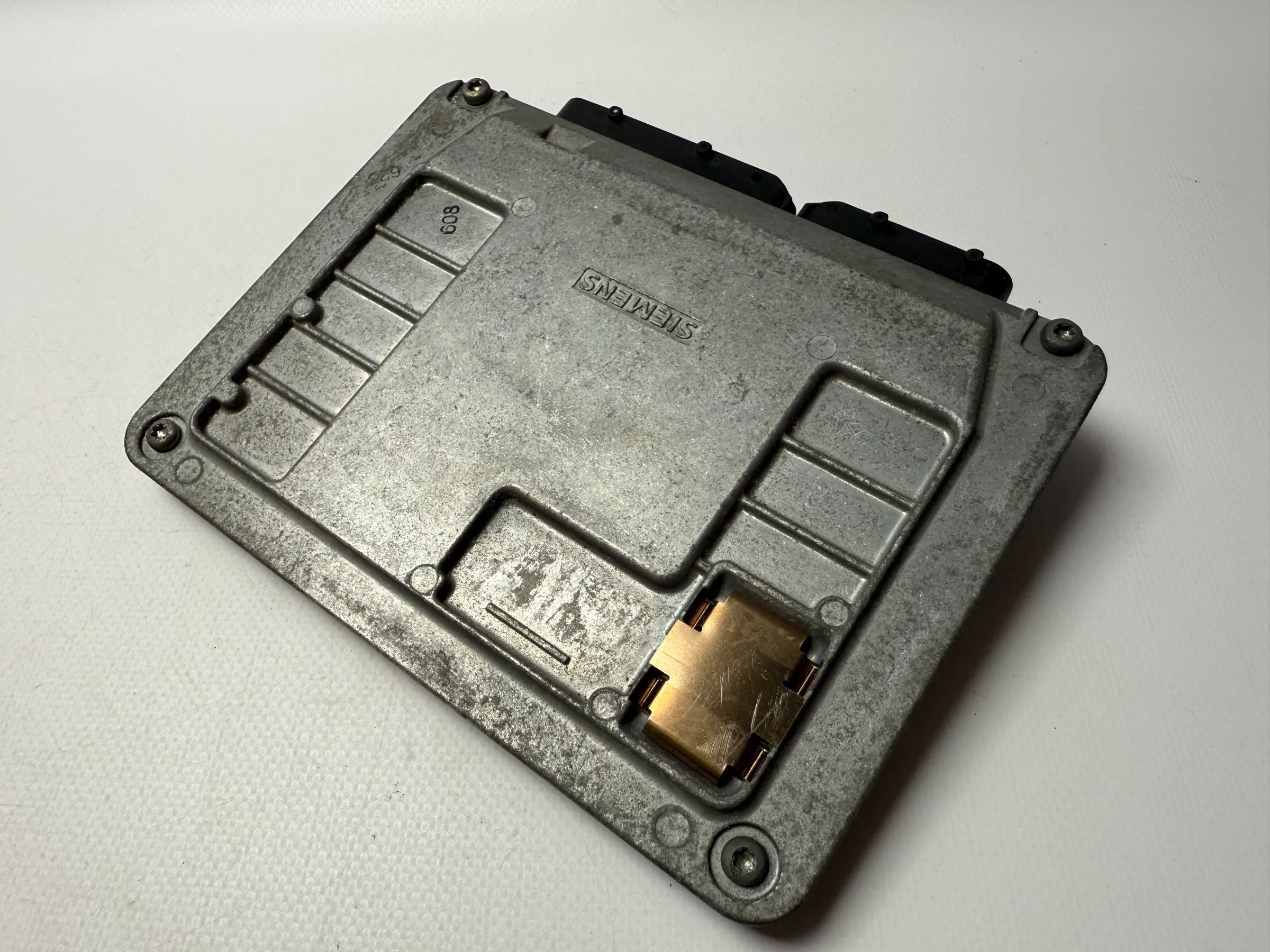 Original VW Polo 9N 1.2 40kW 2004 Engine Control Unit 03D906032C / 5WP40124 07