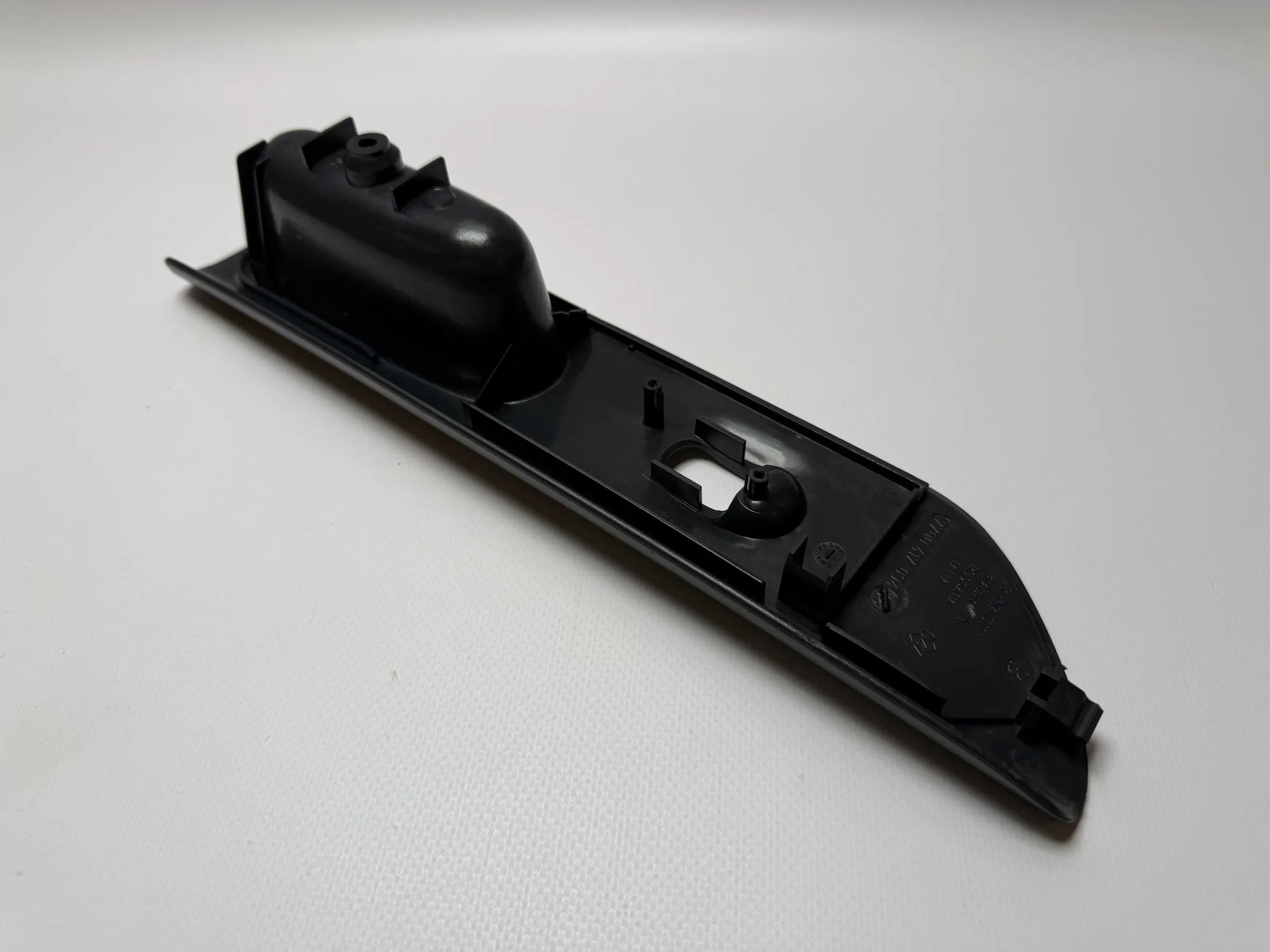 Peça Original RENAULT LAGUNA Interruptor de Elevação das Janelas 7700417094 - auto-veritas.com/pt/