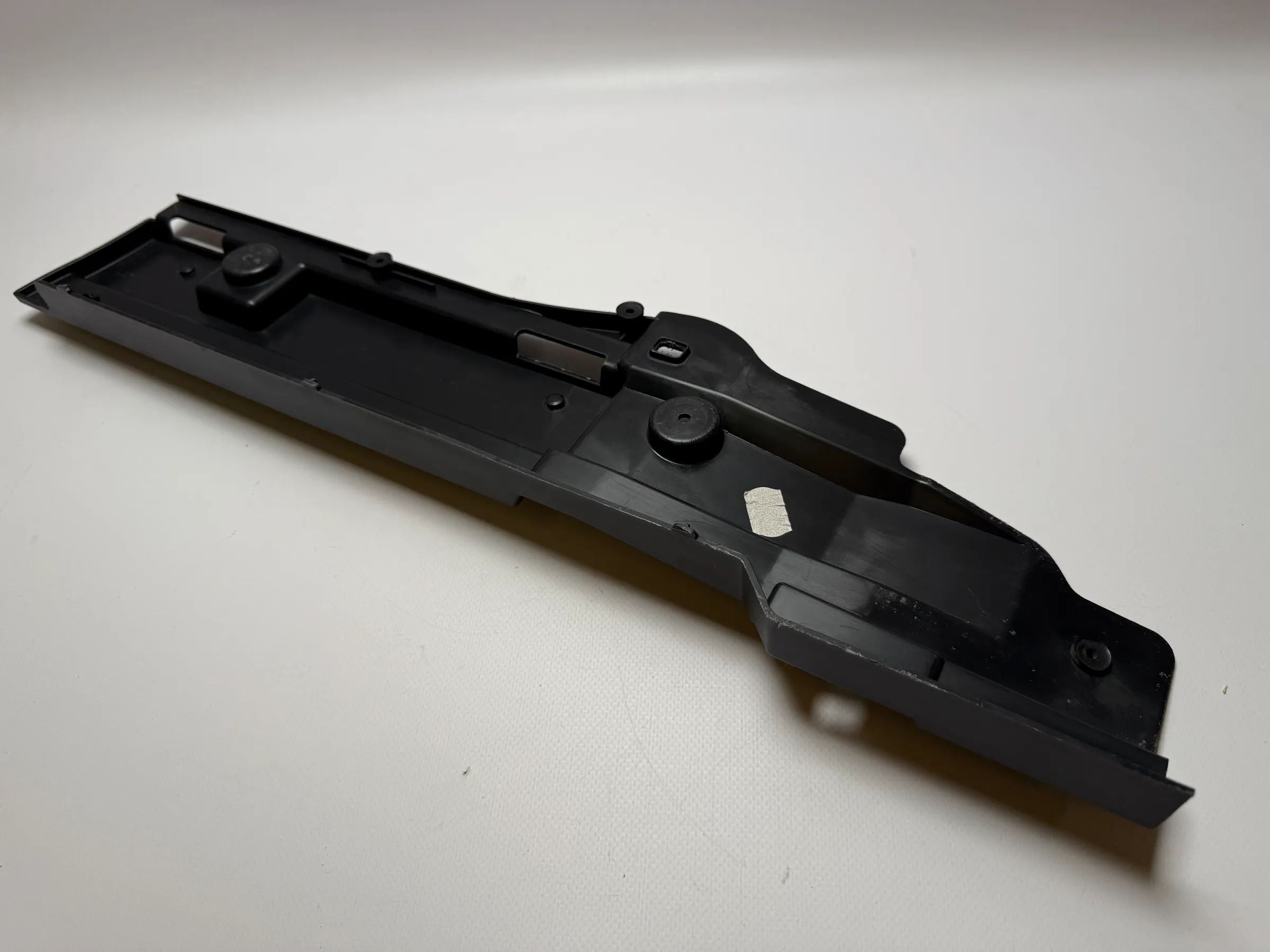 Оригинальная накладка багажника продольного лонжерона BMW 3 серии E91 Touring 7068886