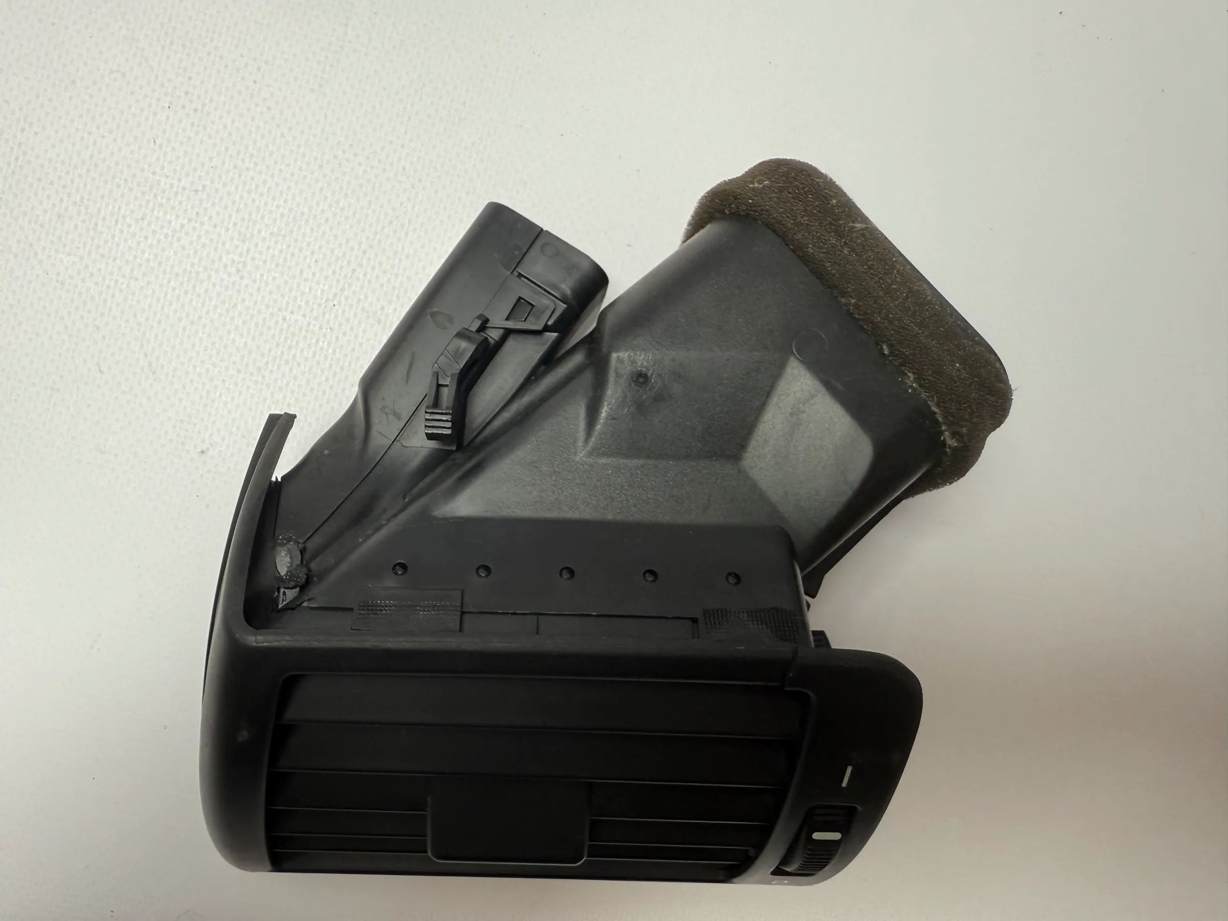 Оригинальная левая воздушная заслонка свежего воздуха BMW 3 серии E46 64.22-8 361 897