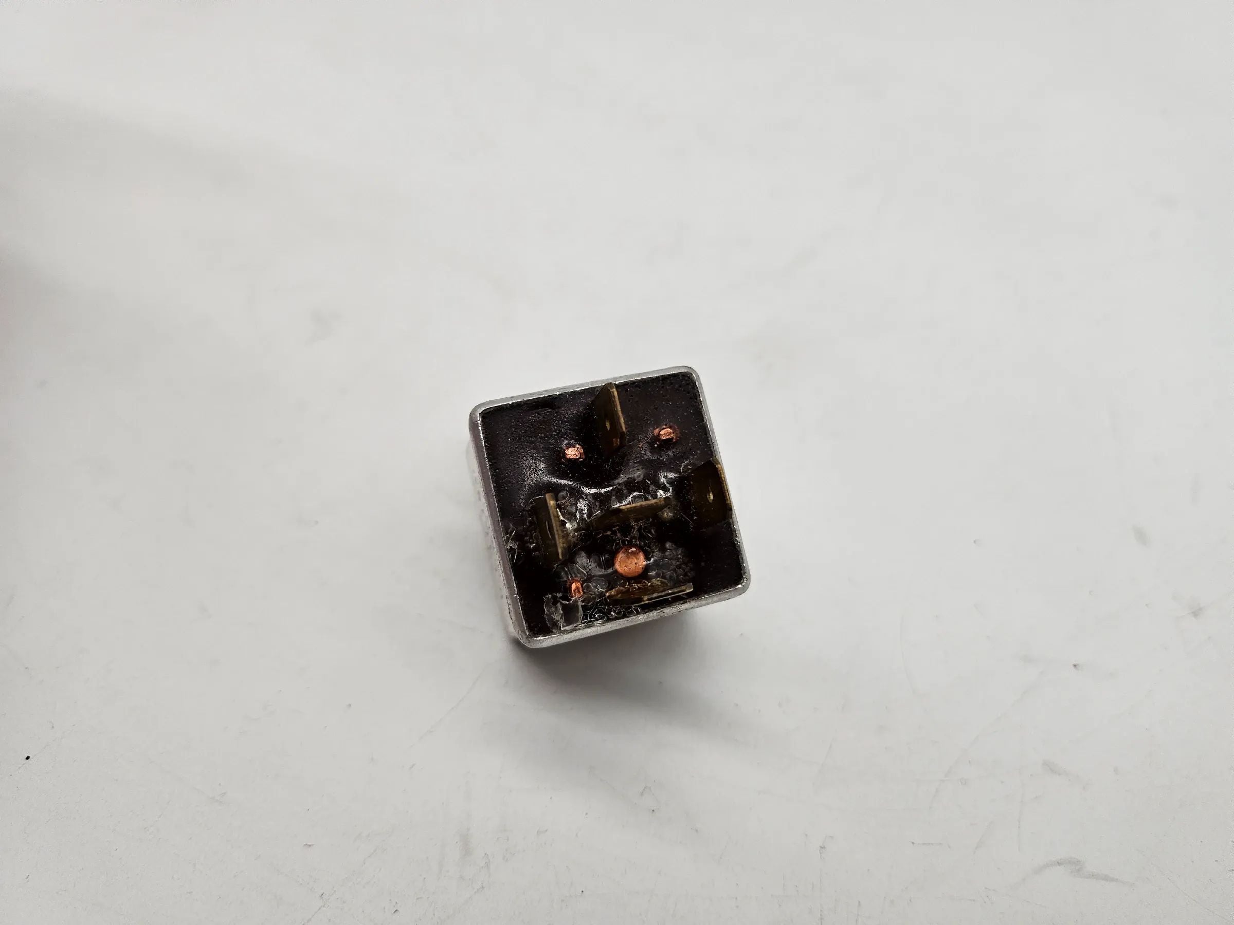 Original GM Opel Corsa A rear fog light relay 9287111 - 1238634 