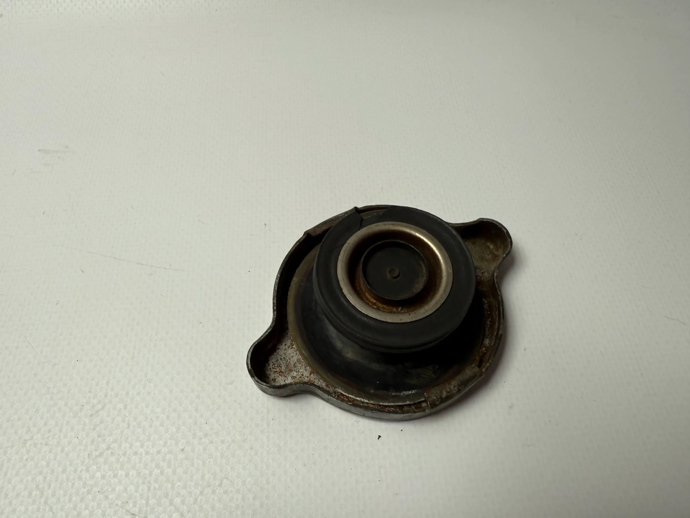 Original Opel AC Delco Tapón de Radiador para Rekord, Commodore, Admiral, Kapitän, etc. 549 7