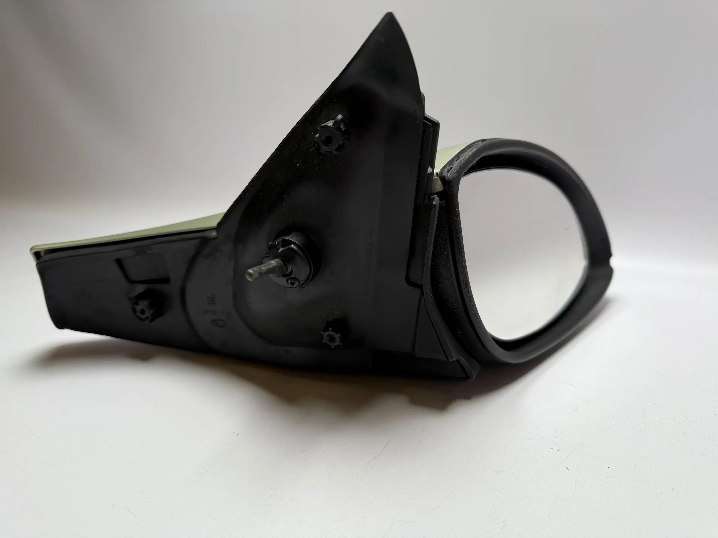 อะไหล่แท้ Opel Vectra B กระจกมองข้าง มือหมุน ขวา Olive 059182 / E1 01 0446 R4