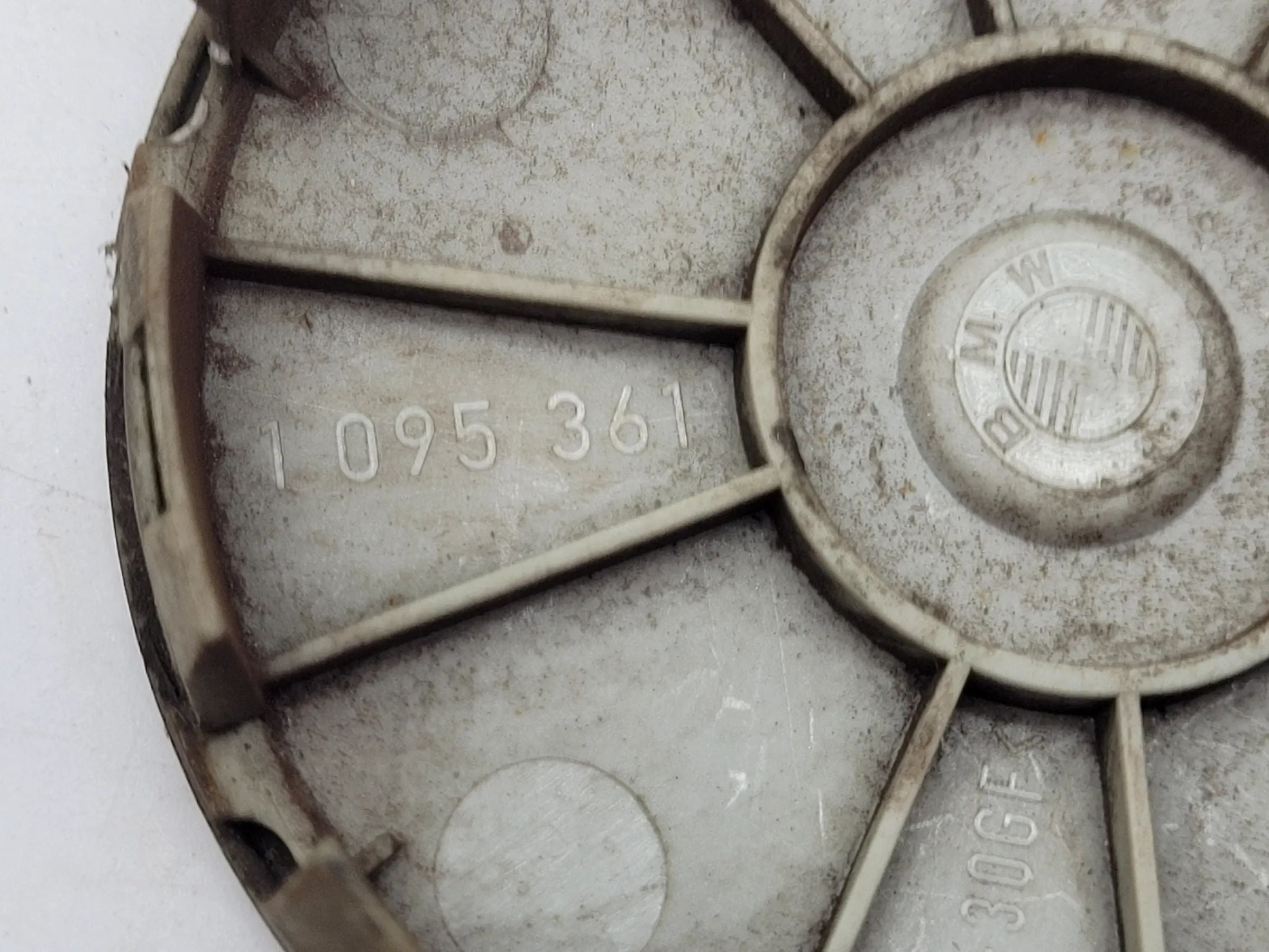 Original BMW E46 E87 E90 E91 E92 E39 E60 Nabendeckel Felgendeckel 1095361