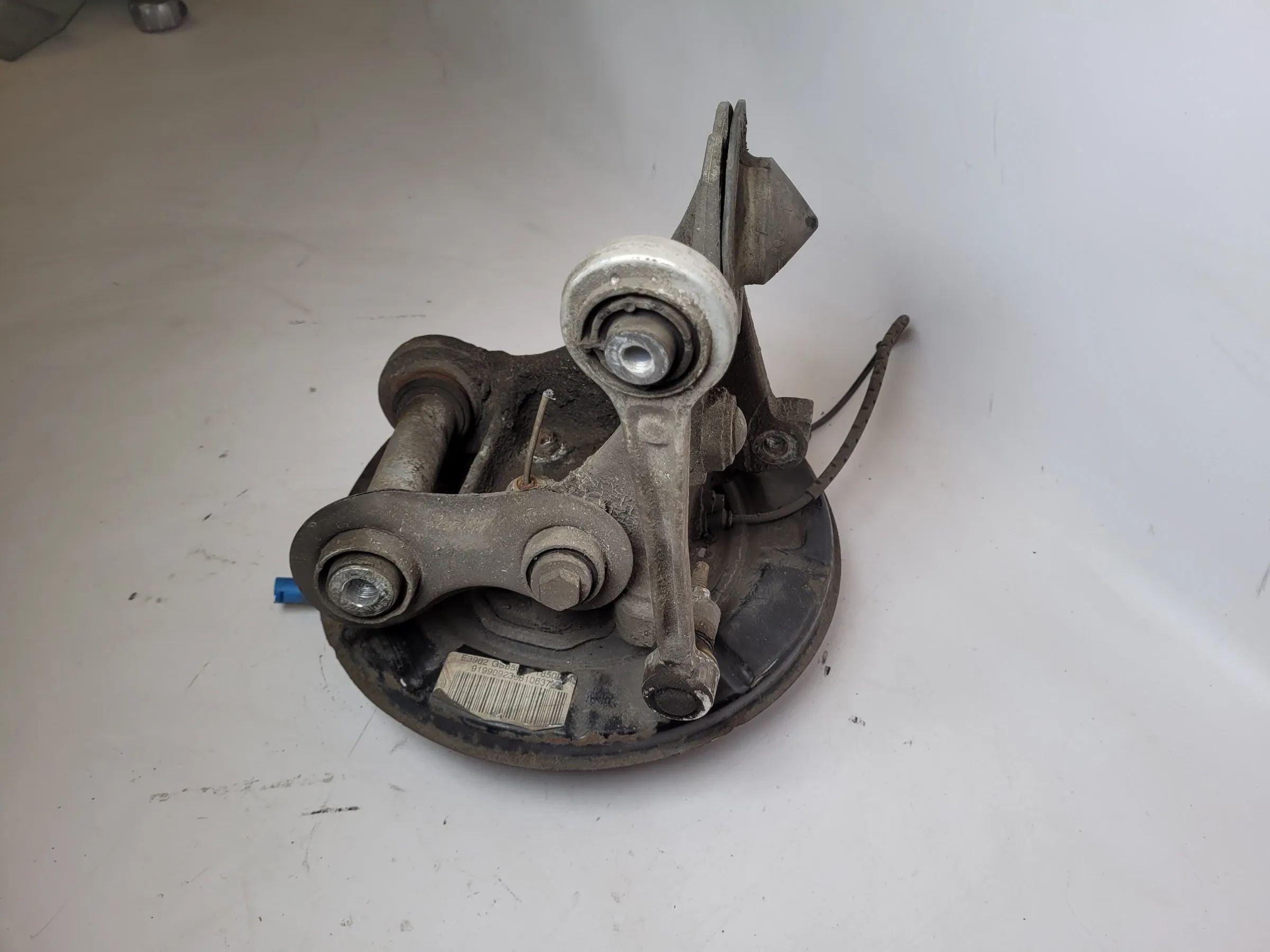 Original BMW 5er Touring E39 Achsschenkel HInten Rechts