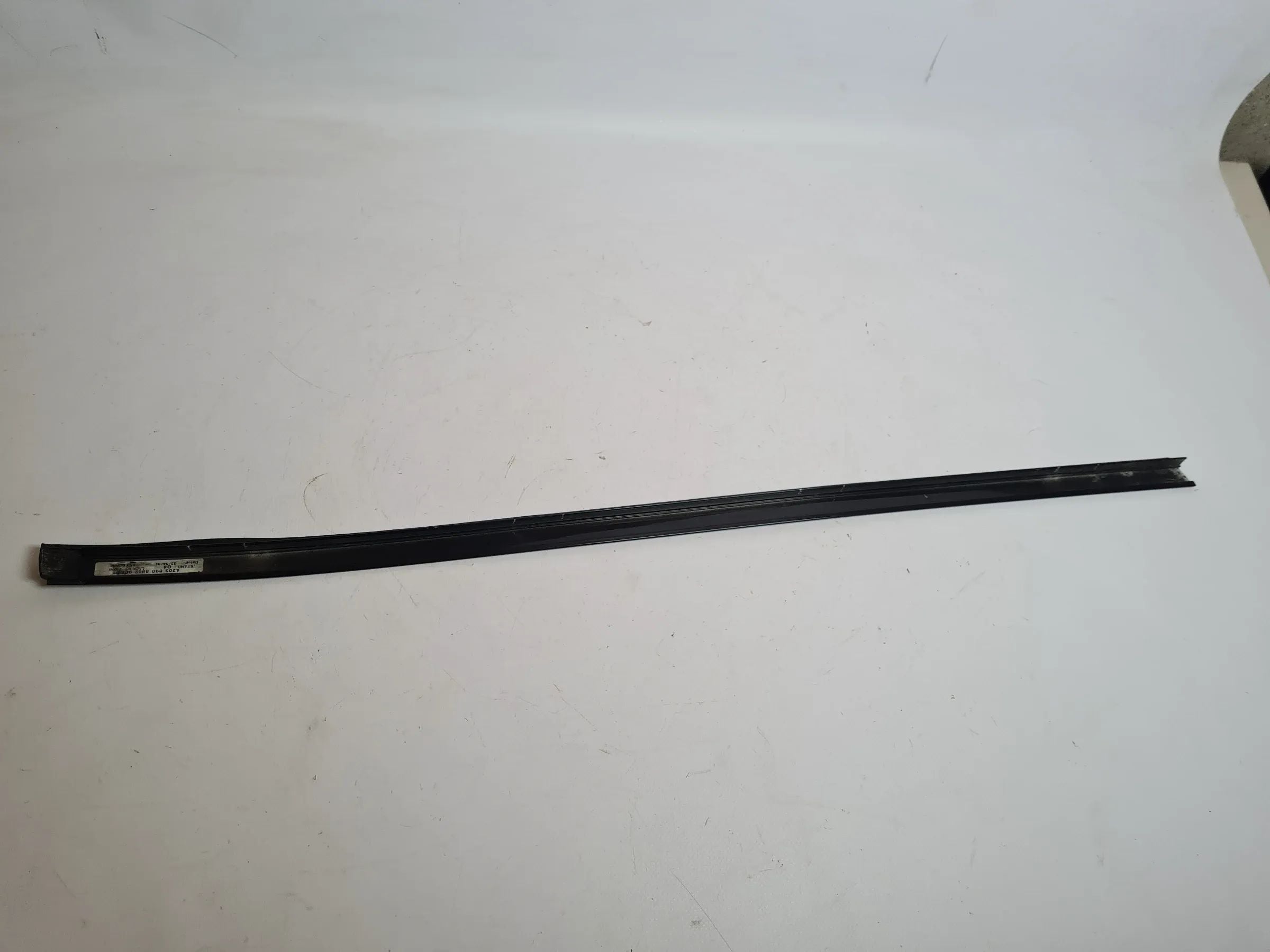 Original Mercedes C-Klasse (CL203) Leiste Wasserabweiser A2036908862