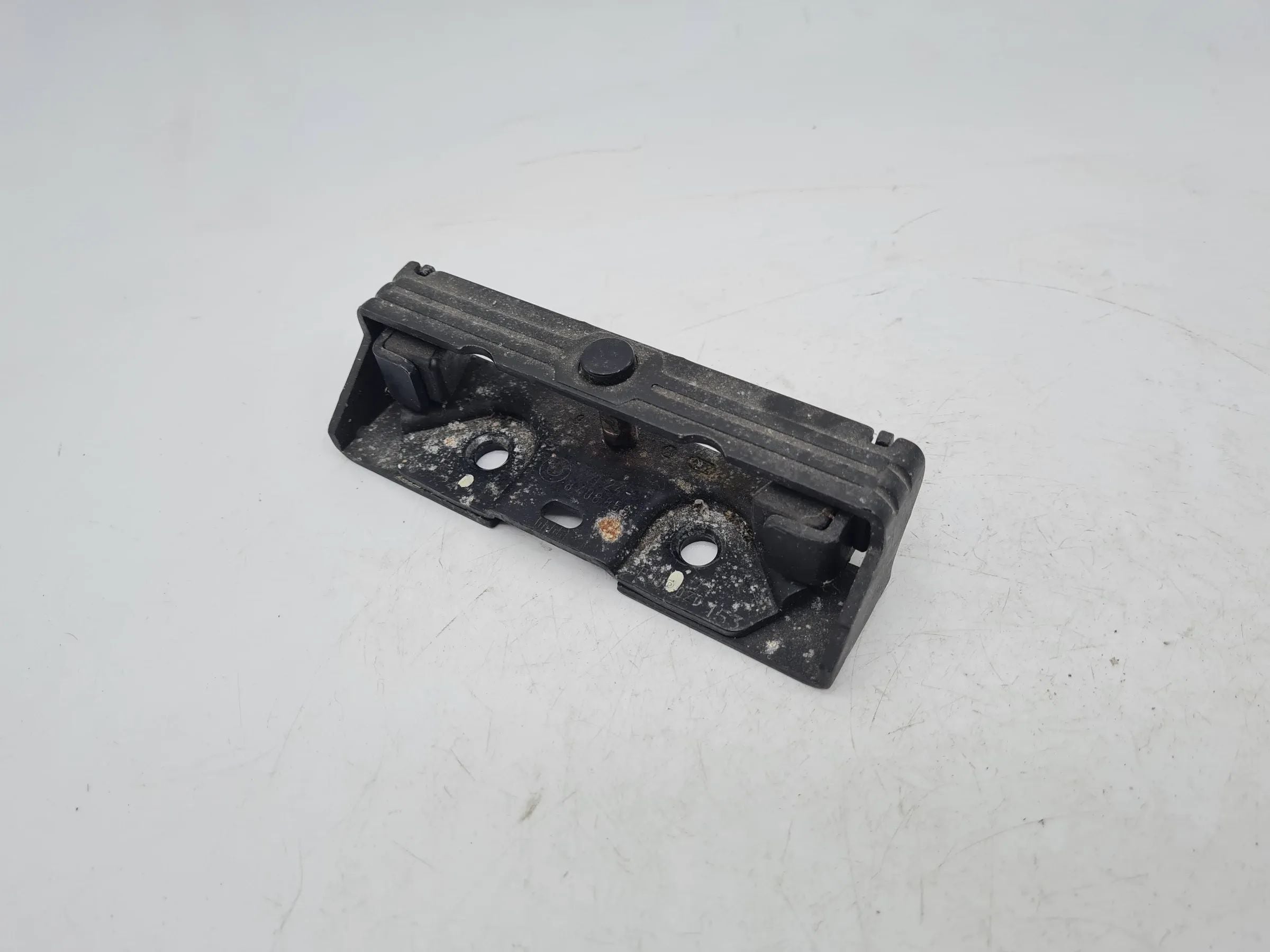 Original BMW X5 E53 Fanghaken Schließplatte 51.24-8408859