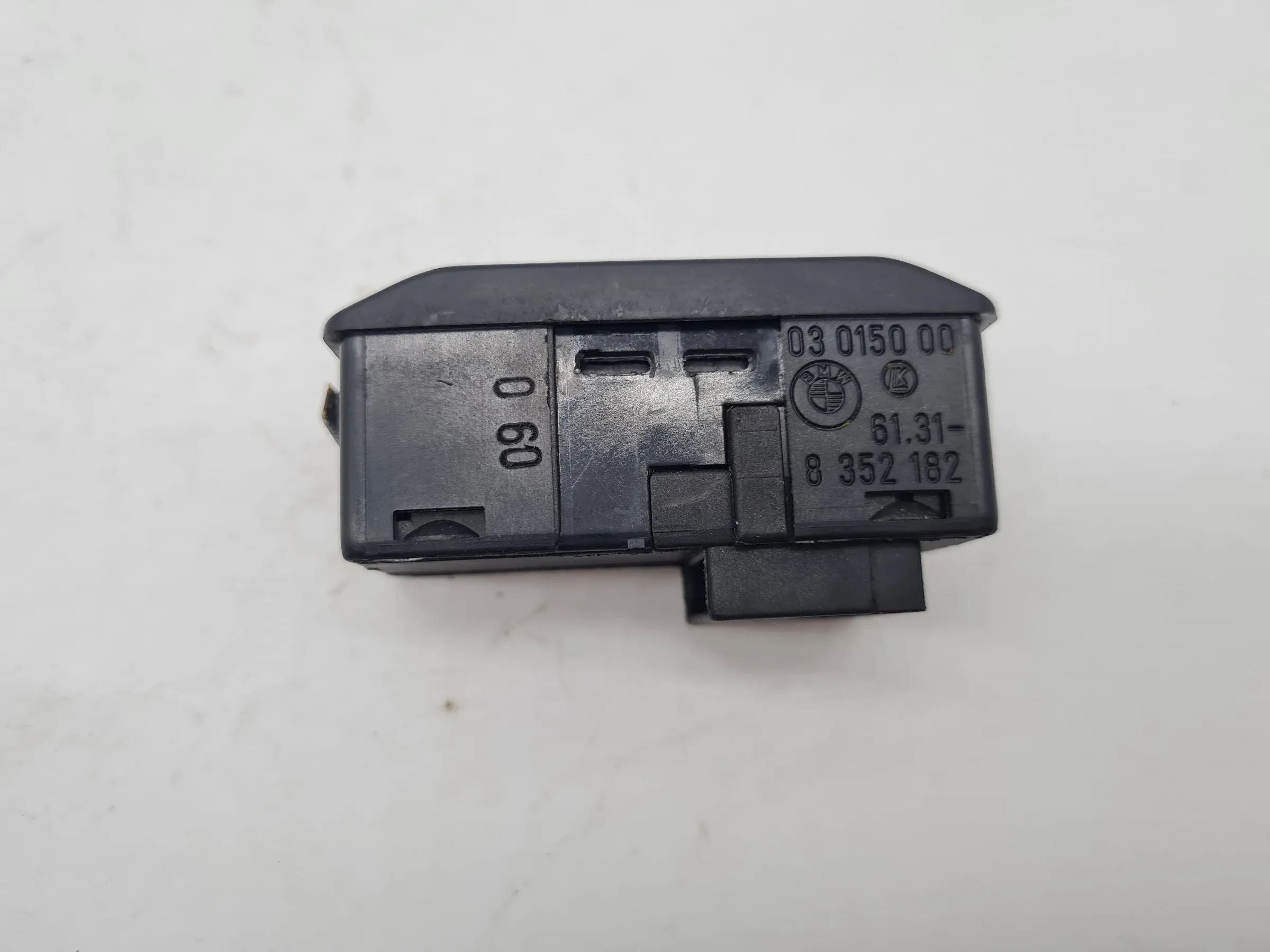 BMW 5er Touring E39 Schiebedach Schalter, 61.31-8352182 (Original)